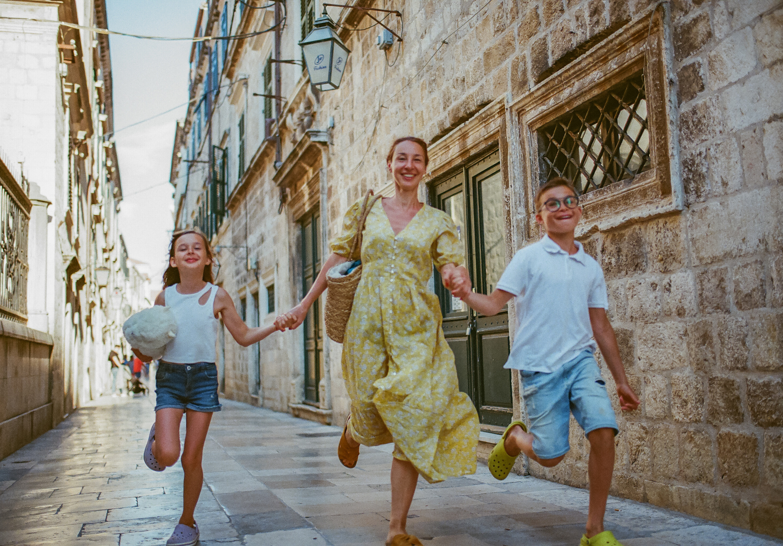 Family. Film photographer in Los Angeles Anastasiya Pankova