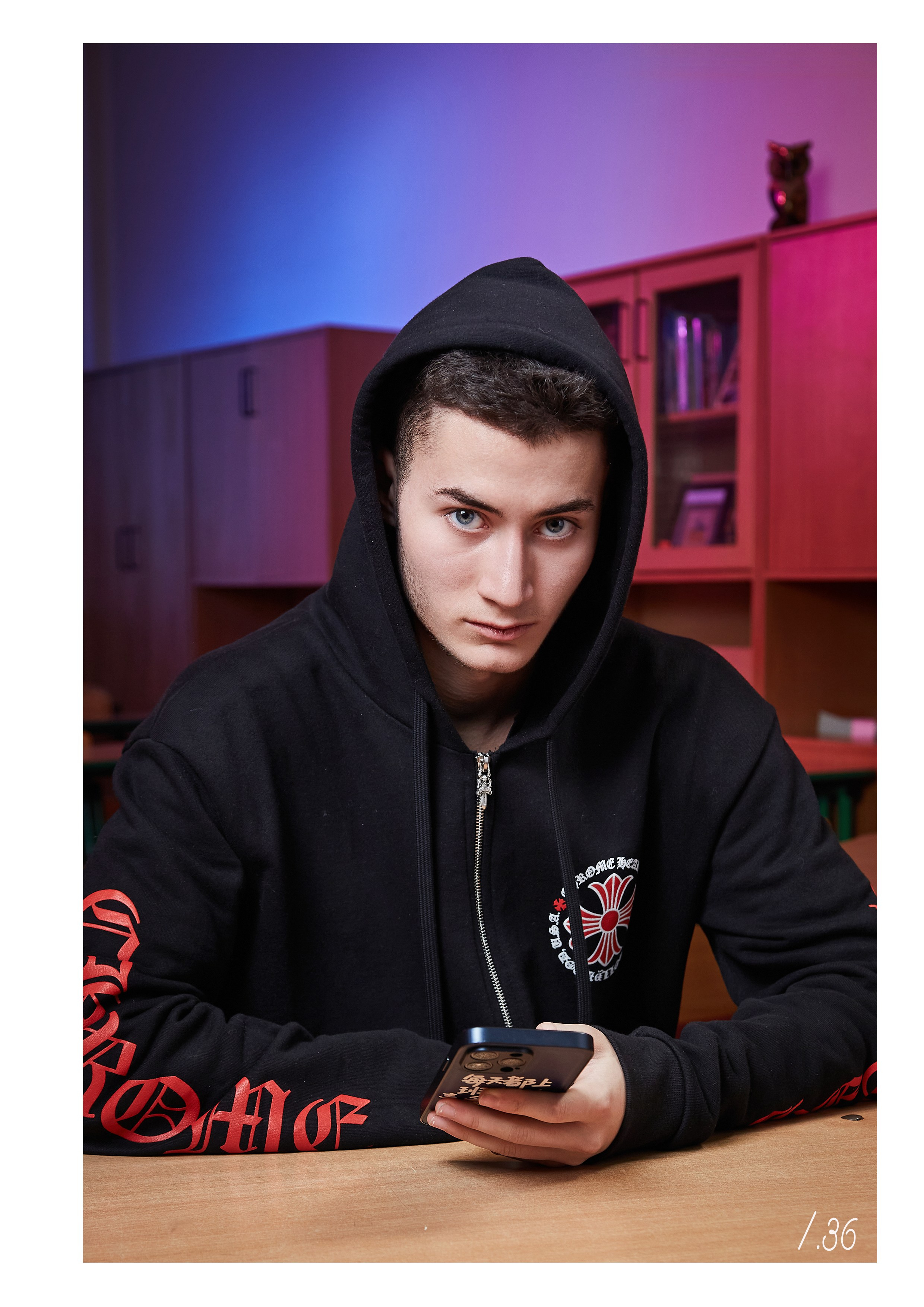 Выпускной альбом «Одиннадцатый» для старших классов — «Миллион Портретов»