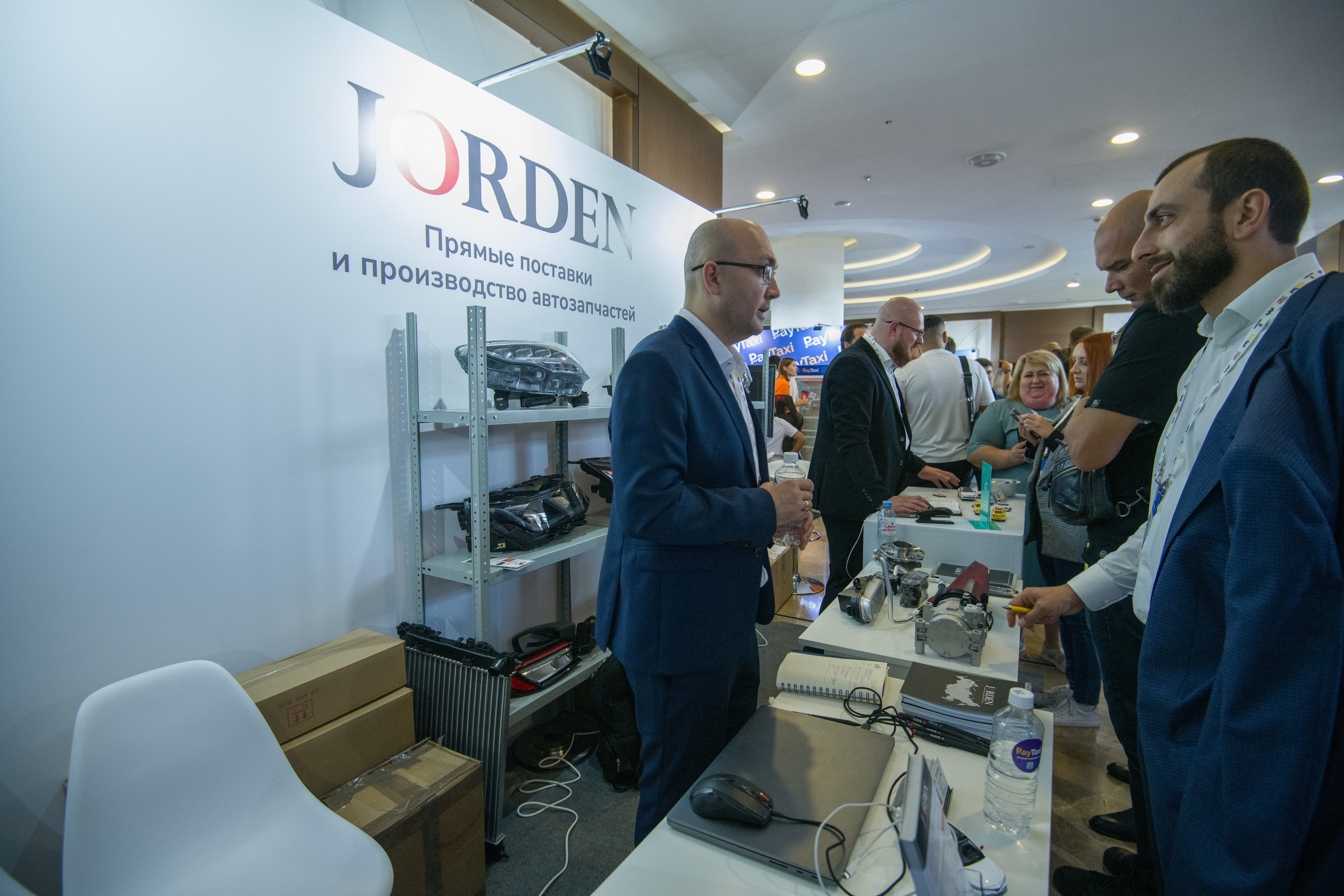 общение на выставке