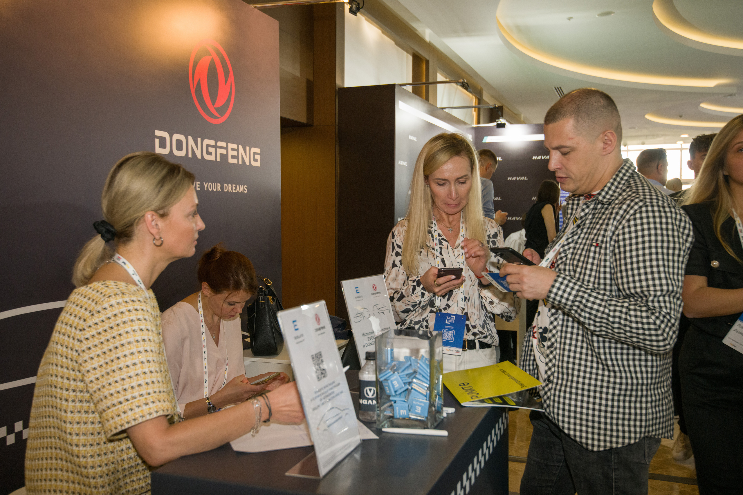 Фоторепортаж с научно практической конференции Taxi-2023. Профессиональная фотосъемка. Ростов-на-Дону