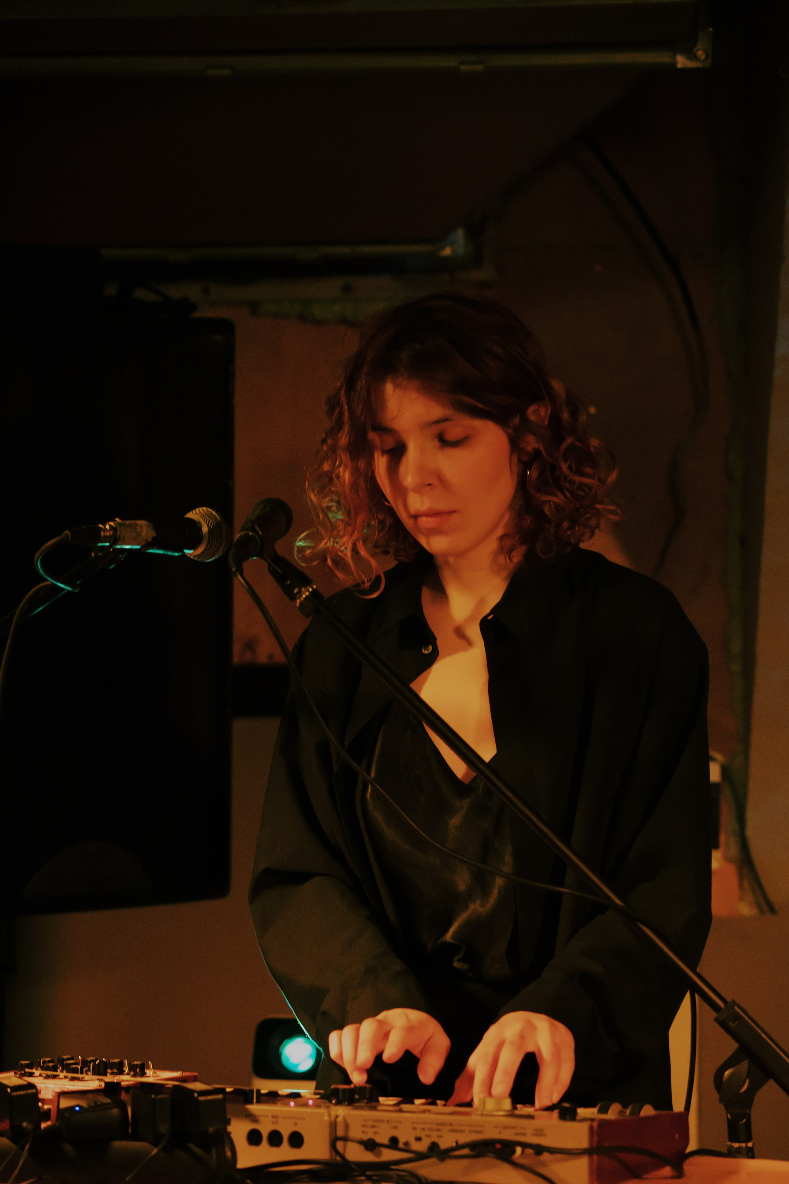 Видишь, я всё ещё здесь 🎛️. Миша Печёнкин | фотография