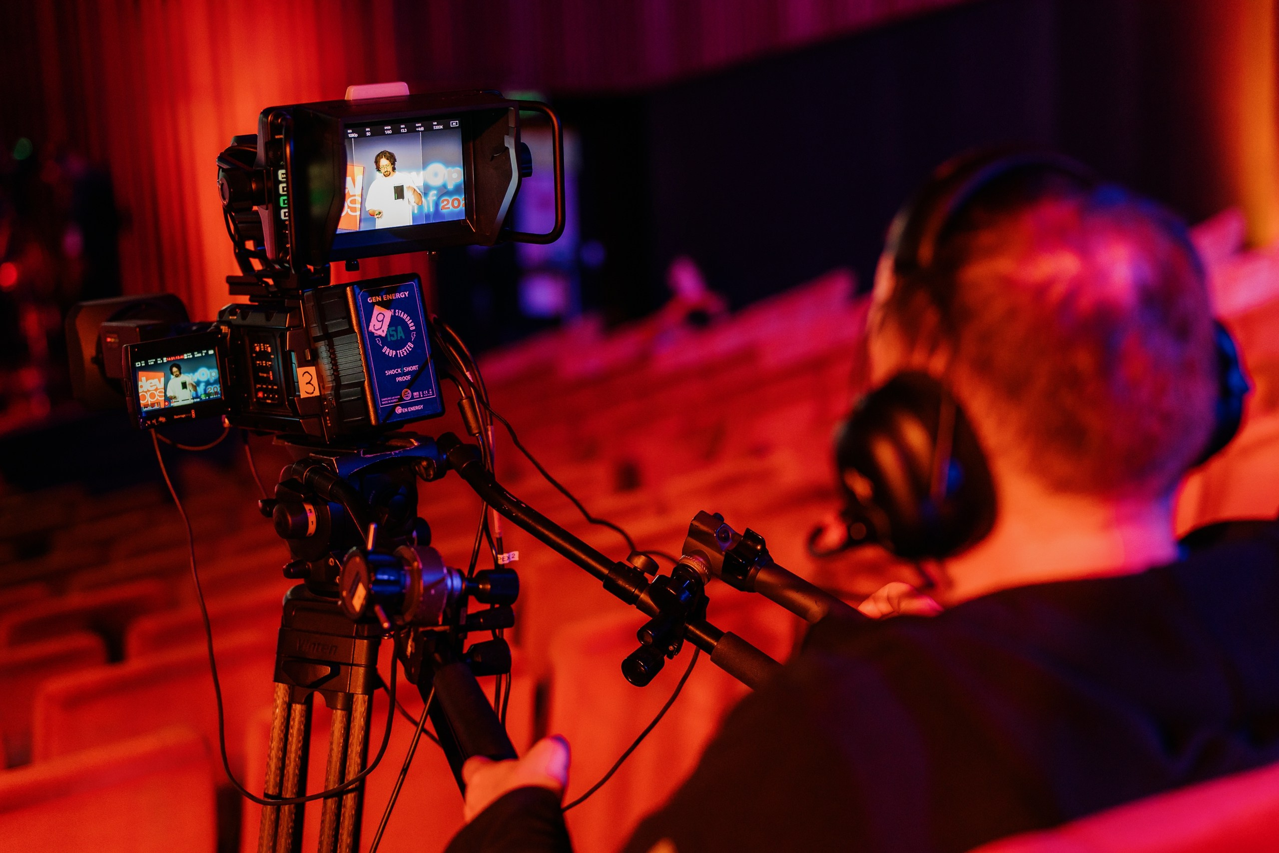 DevOpsConf 2024 в Москве. Святослав Буньков | фотограф