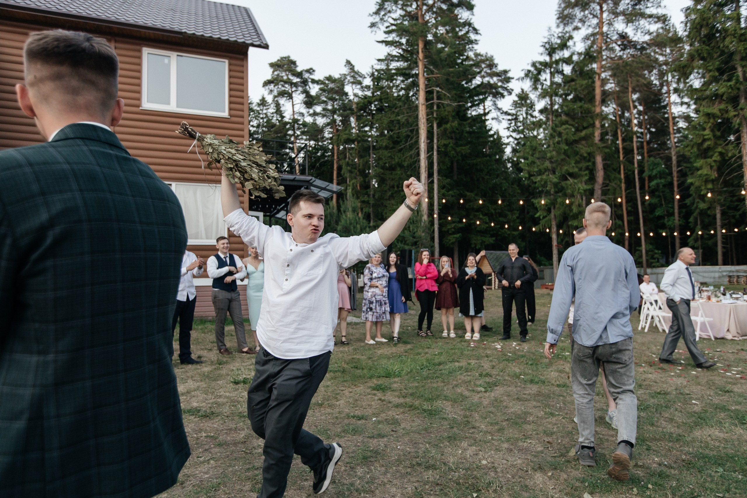 А & Ю | Камерная свадьба под открытым небом. Свадебный фотограф Настя Шелл г. Череповец
