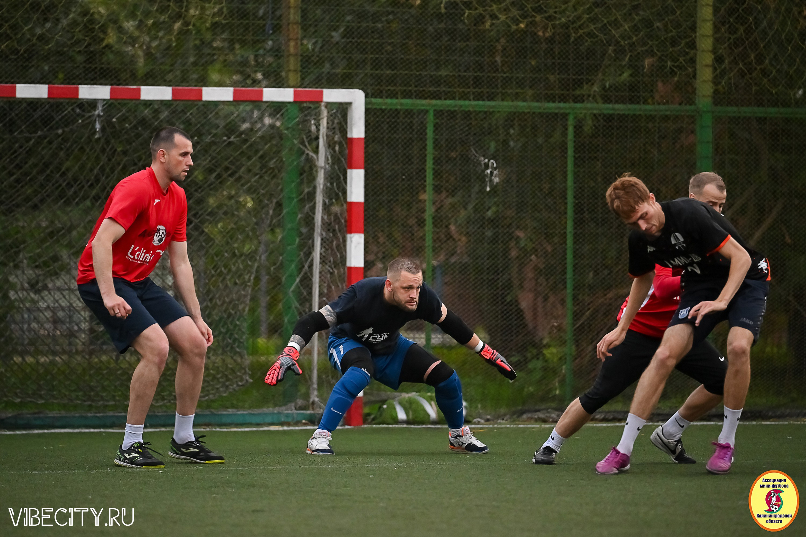 ИГРЫ МИНИ-ФУТБОЛЬНОЙ И КОРПОРАТИВНОЙ ЛИГИ. VIBECITY.RU Вайб Сити Ру Фоторепортажи Фотоотчеты Калининград