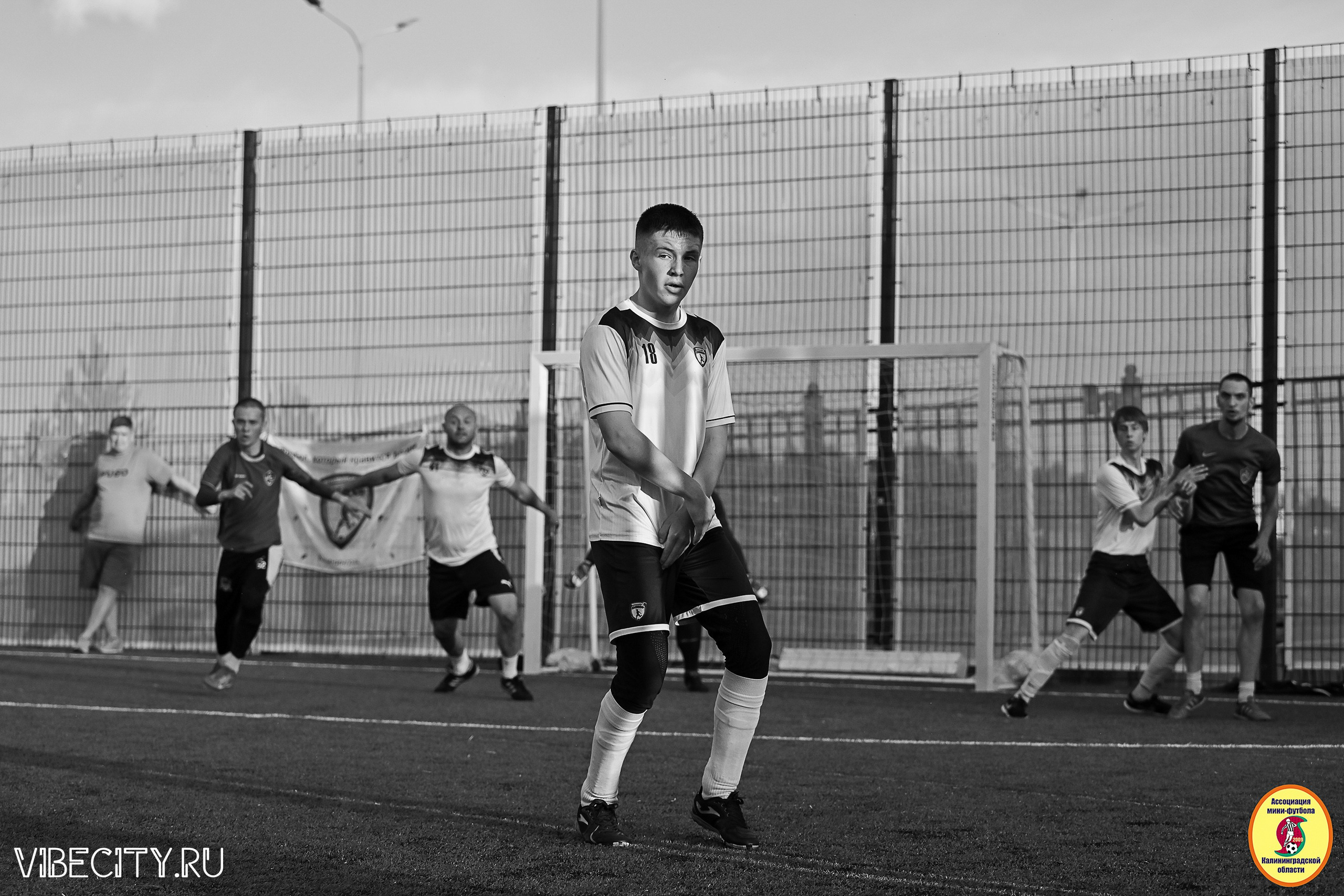 ИГРЫ МИНИ-ФУТБОЛЬНОЙ И КОРПОРАТИВНОЙ ЛИГИ. VIBECITY.RU Вайб Сити Ру Фоторепортажи Фотоотчеты Калининград