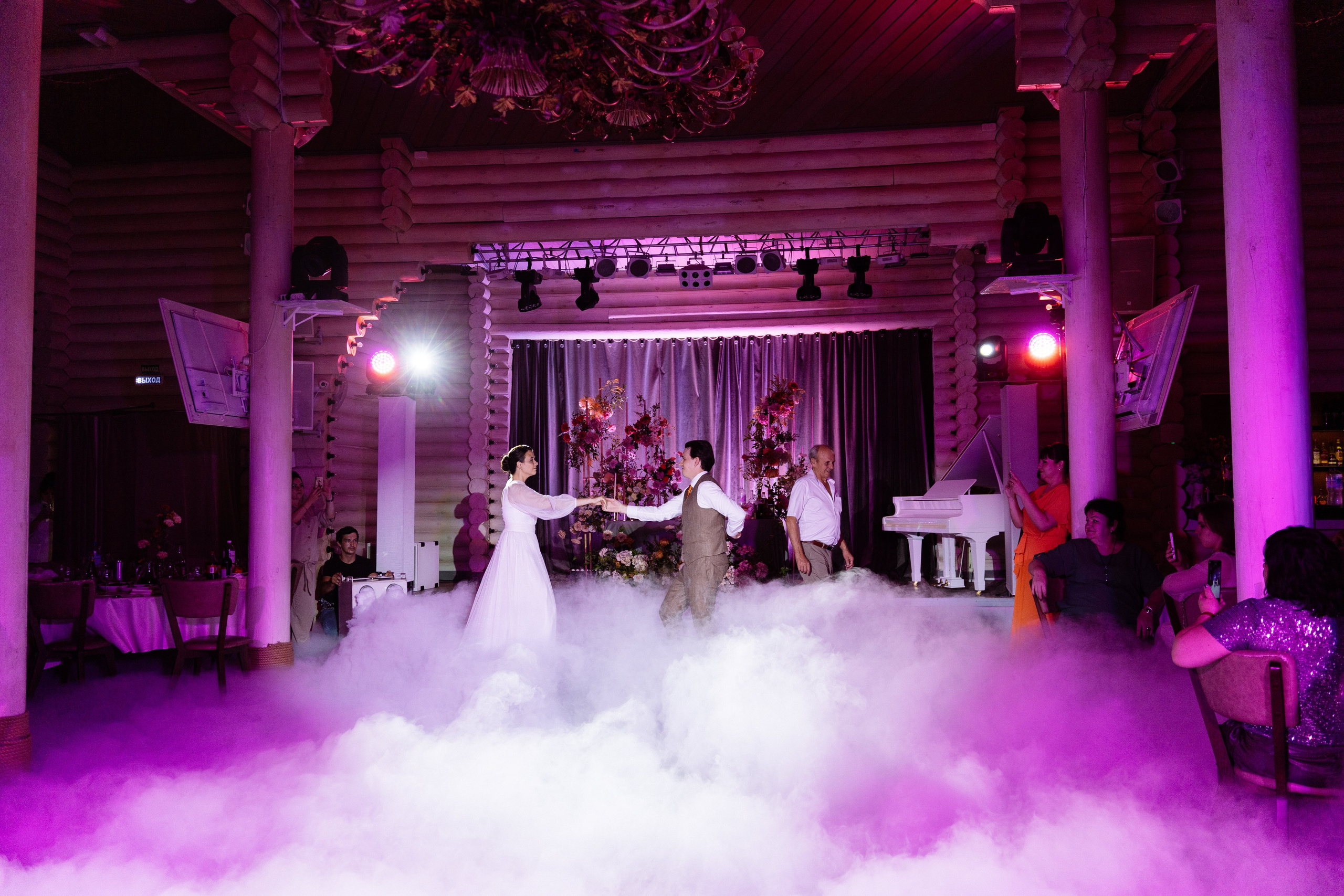 Свадьба Олега и Виктории в клубе «Ближняя дача»