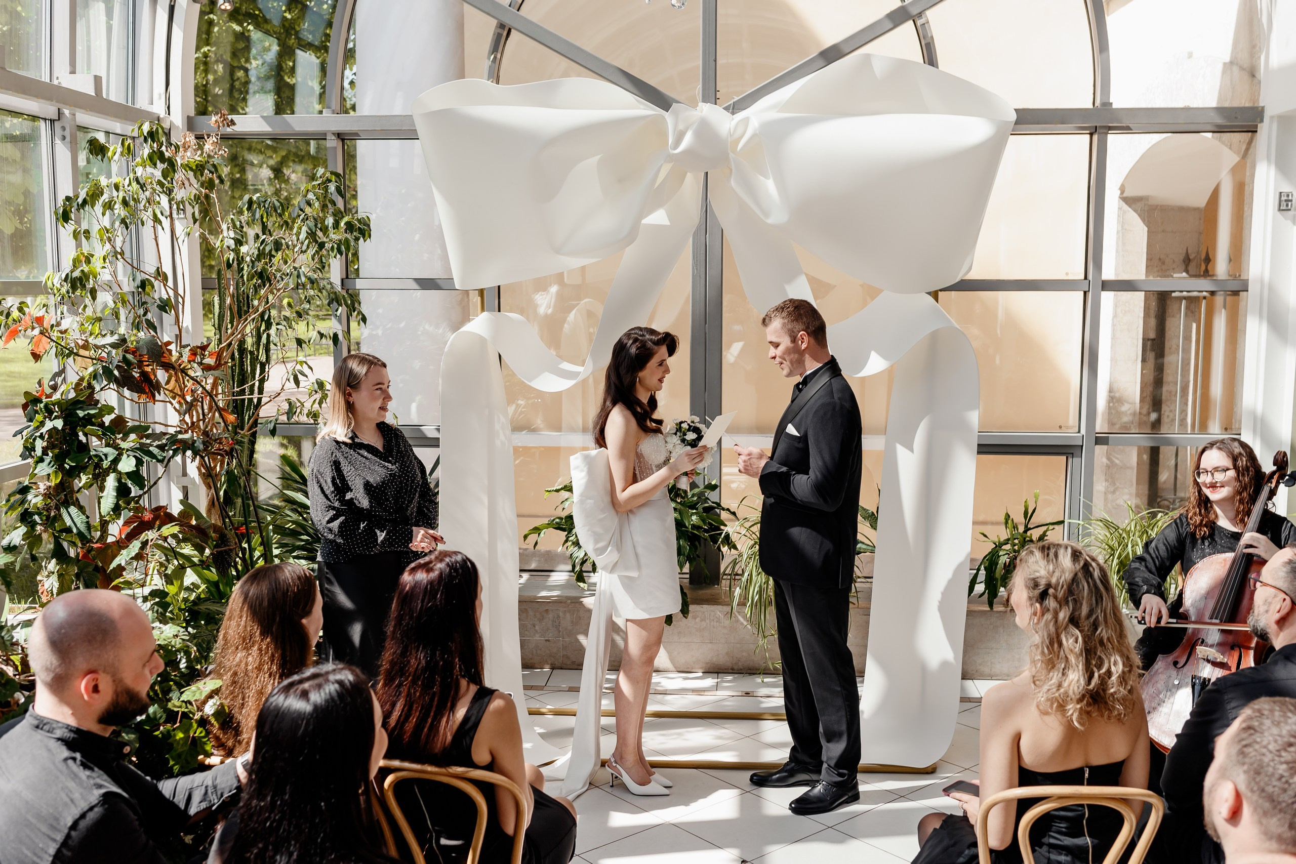 Свадебная фотосессия в «Оранжерее» в Усадьбе Державина в Спб