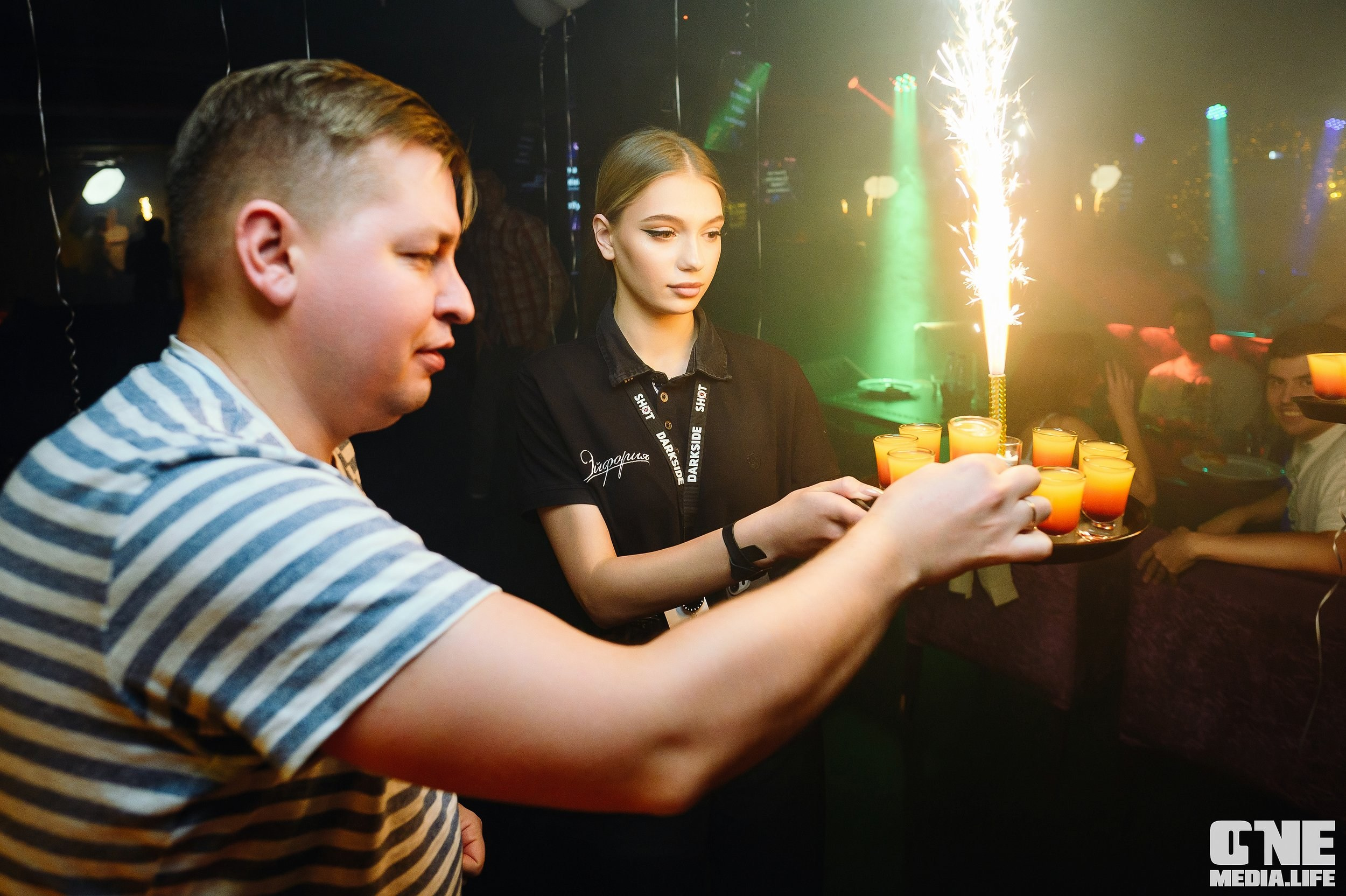 Фоторепортаж из караоке-клуба Эйфория. One Media Life: фоторепортажи, фотоотчеты с мероприятий и заведений