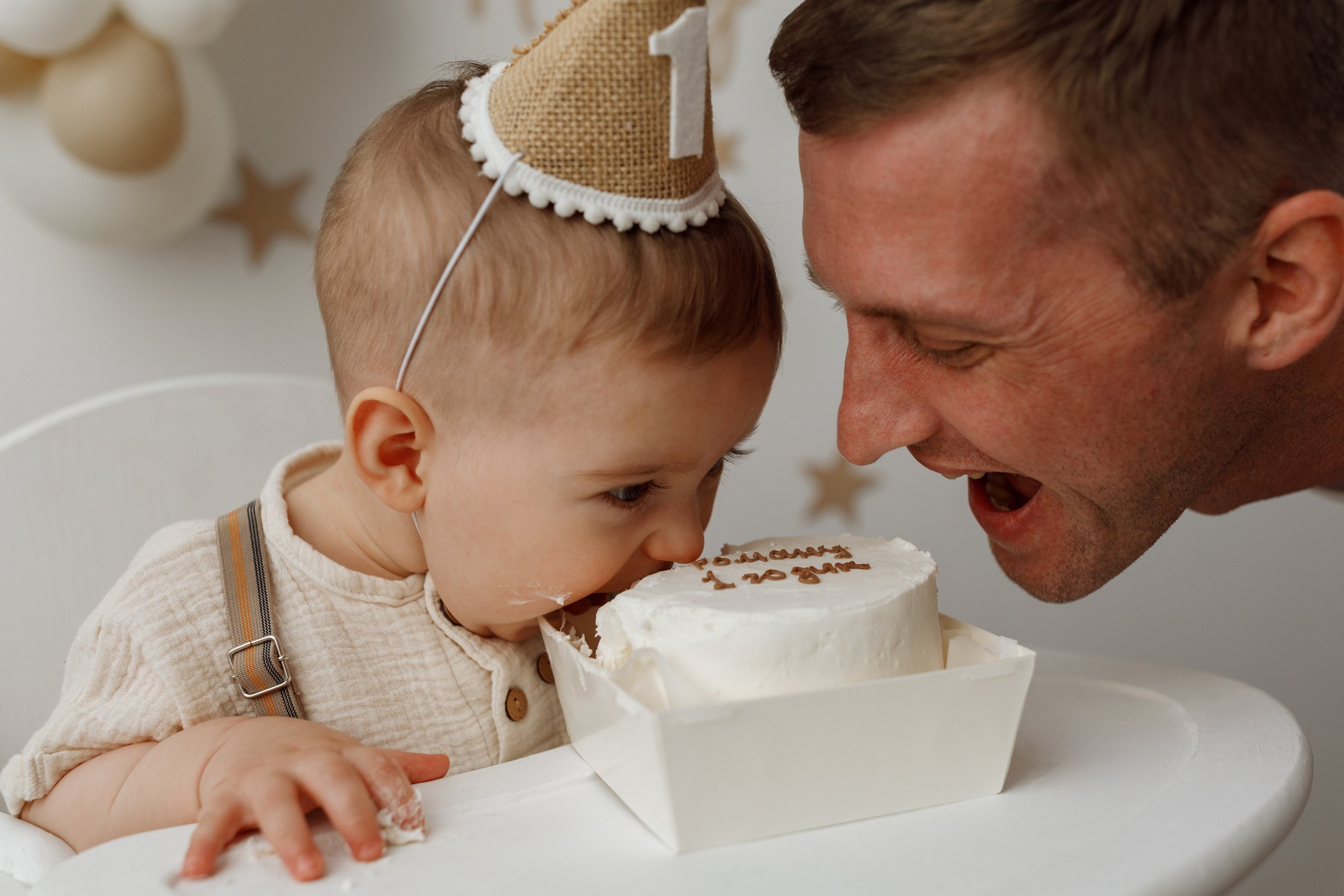 Роману 1 годик. Фотограф на годик Хабаровск Детский и семейный фотограф в Хабаровске Юлия Матвиенко