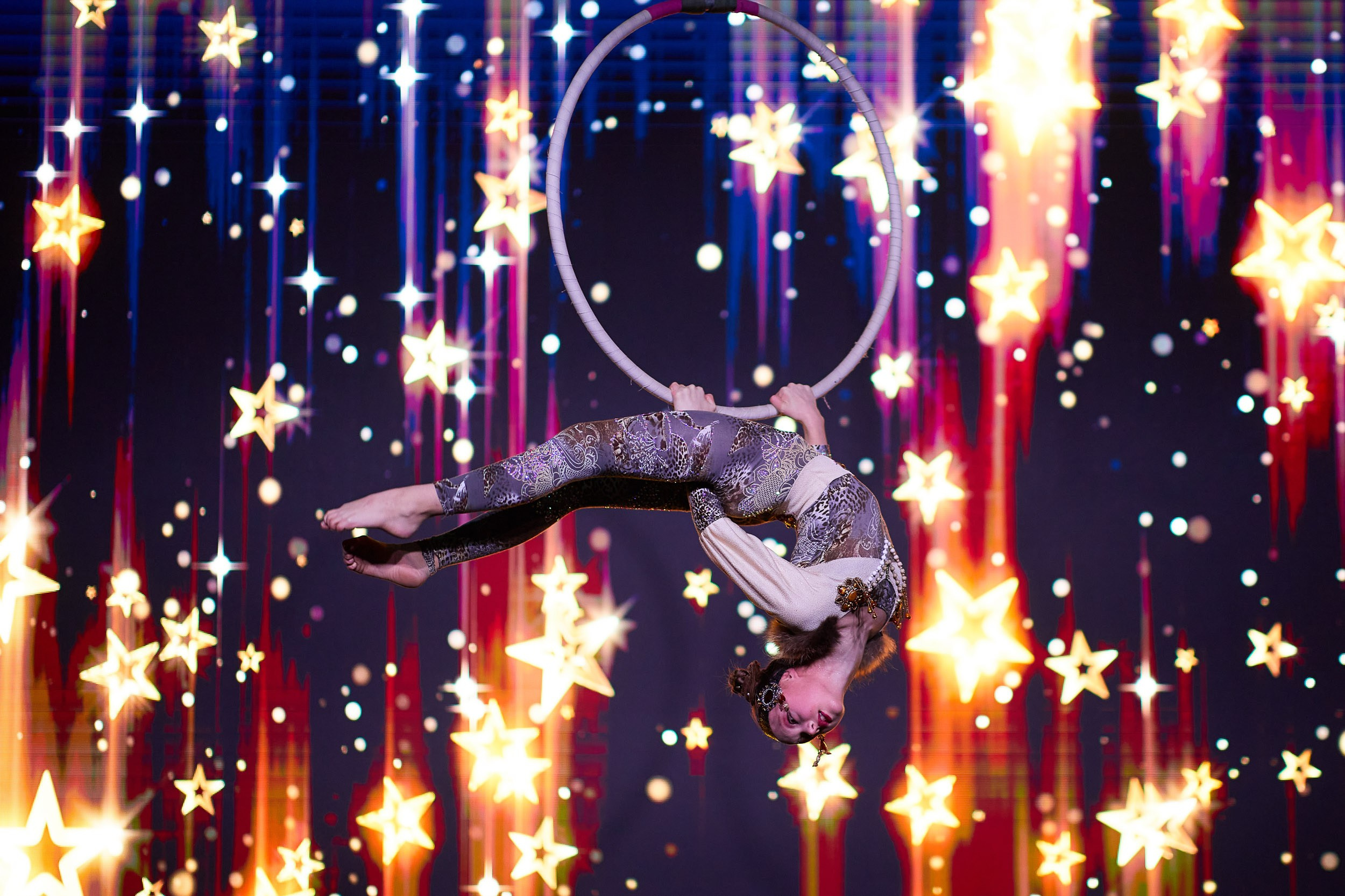 Анонс фоторепортажа с Концерта Грация. POLE DANCE. Photographer for business Mikhail Semenov. Aqua photo studio, photo school