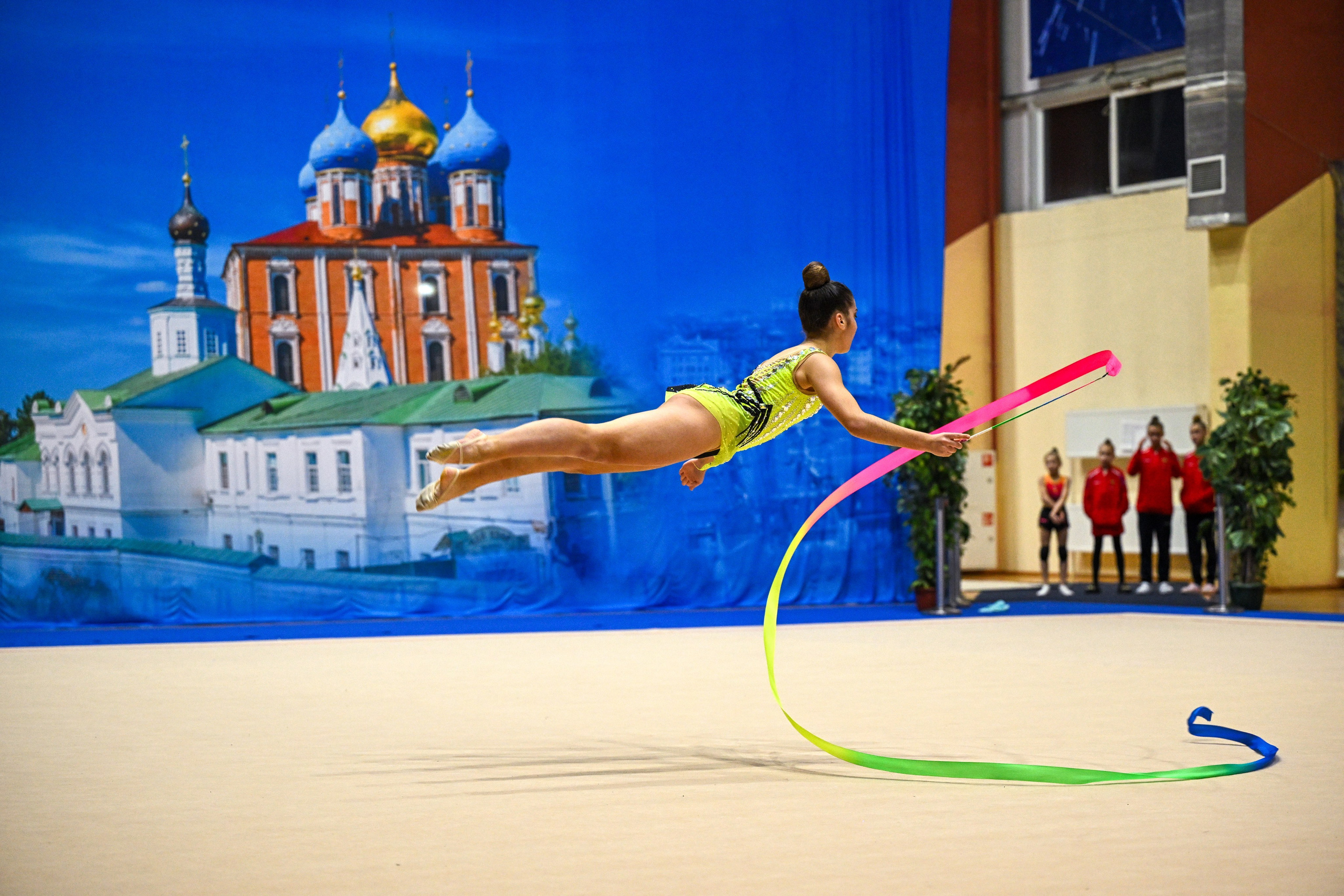 Всероссийские соревнования по художественной гимнастике «ОЛИМПИЙСКИЕ НАДЕЖДЫ на ПРИЗЫ ЧЕМПИОНКИ МИРА ЯНЫ ЛУКОНИНОЙ». ФОТОВИДЕОСПОРТ. Фото видео услуги на соревнованиях по художественной гимнастике. Видеотрансляция соревнований. Москва, ЦФО, ПФО