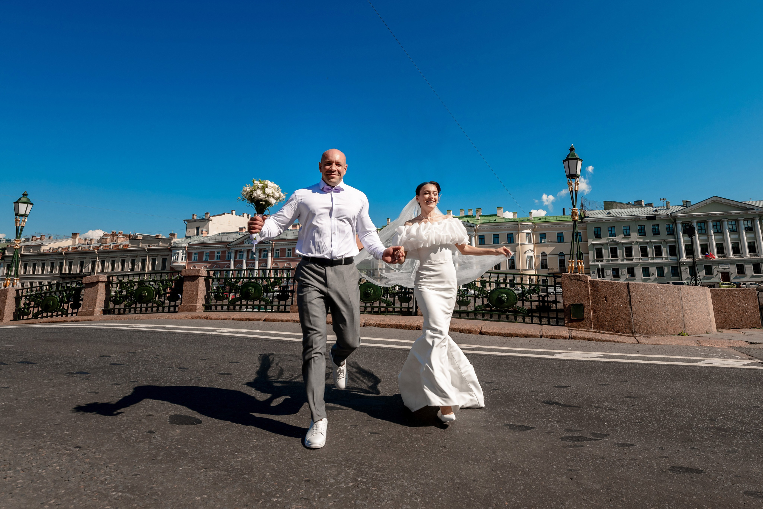 Летняя свадьба В Санкт-Петербурге и красивой выездной регистрацией Даши и Саши. Воздушная свадебная фотосессия в Петербурге. Портретный, семейный и свадебный фотограф в Санкт-Петербурге и в Пушкине Ширяев Денис