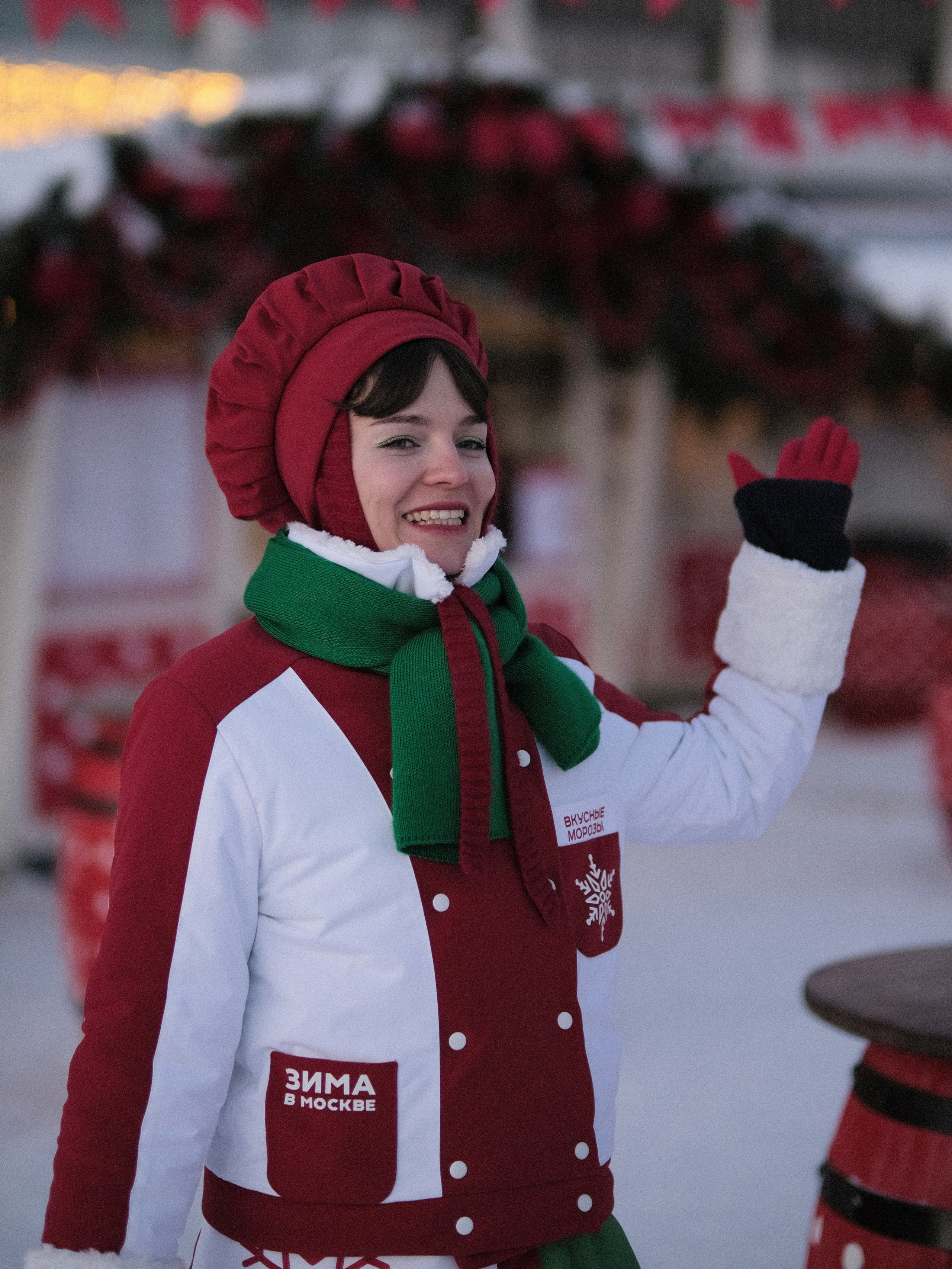 Новогодняя Москва, праздничная ярмарка у Парка Горького, зимние гуляния и вечерняя атмосфера города