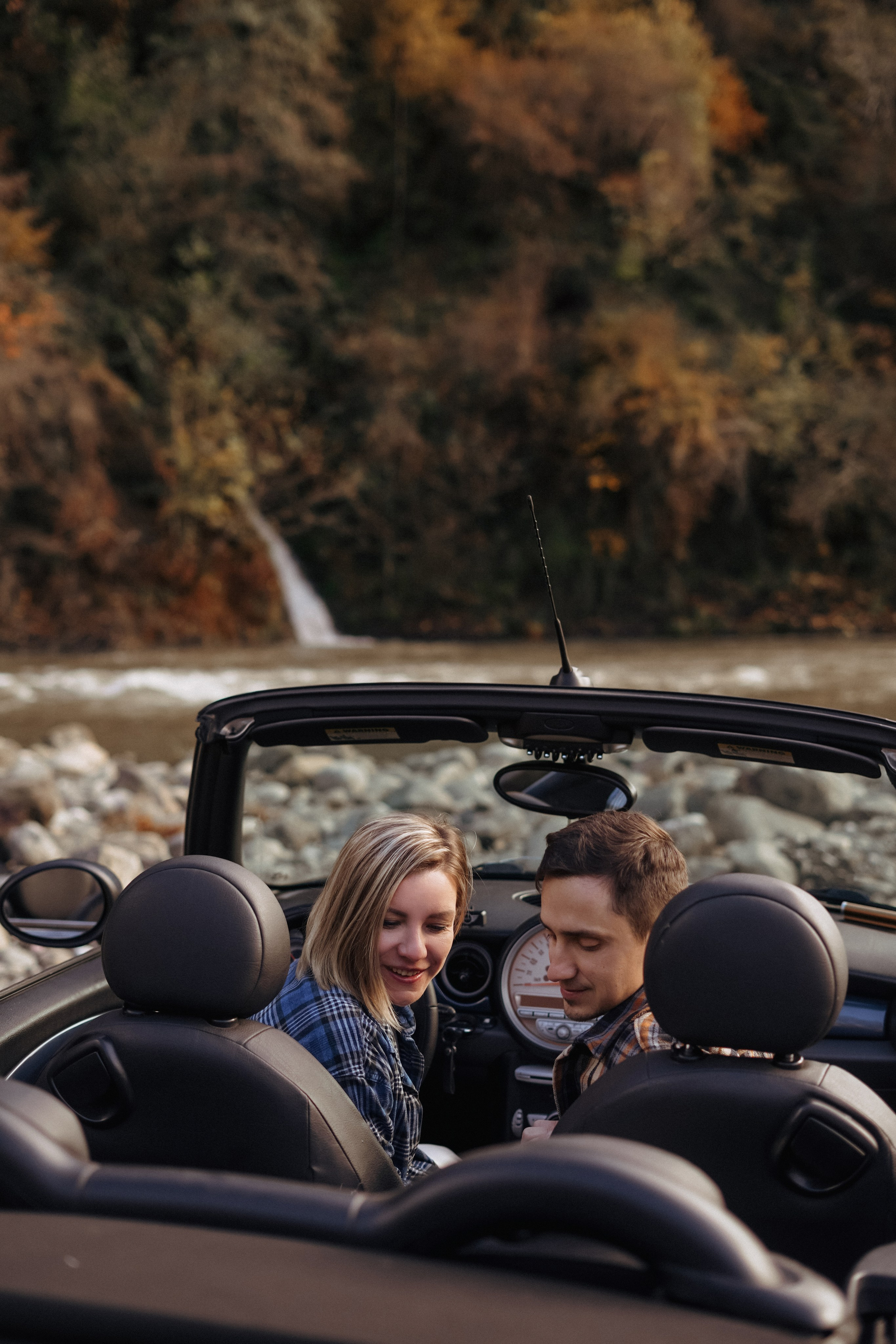 Миша, Лена, Лакки и мини-купер. Фотограф в Сочи и Абхазии | Фототуры | September Air