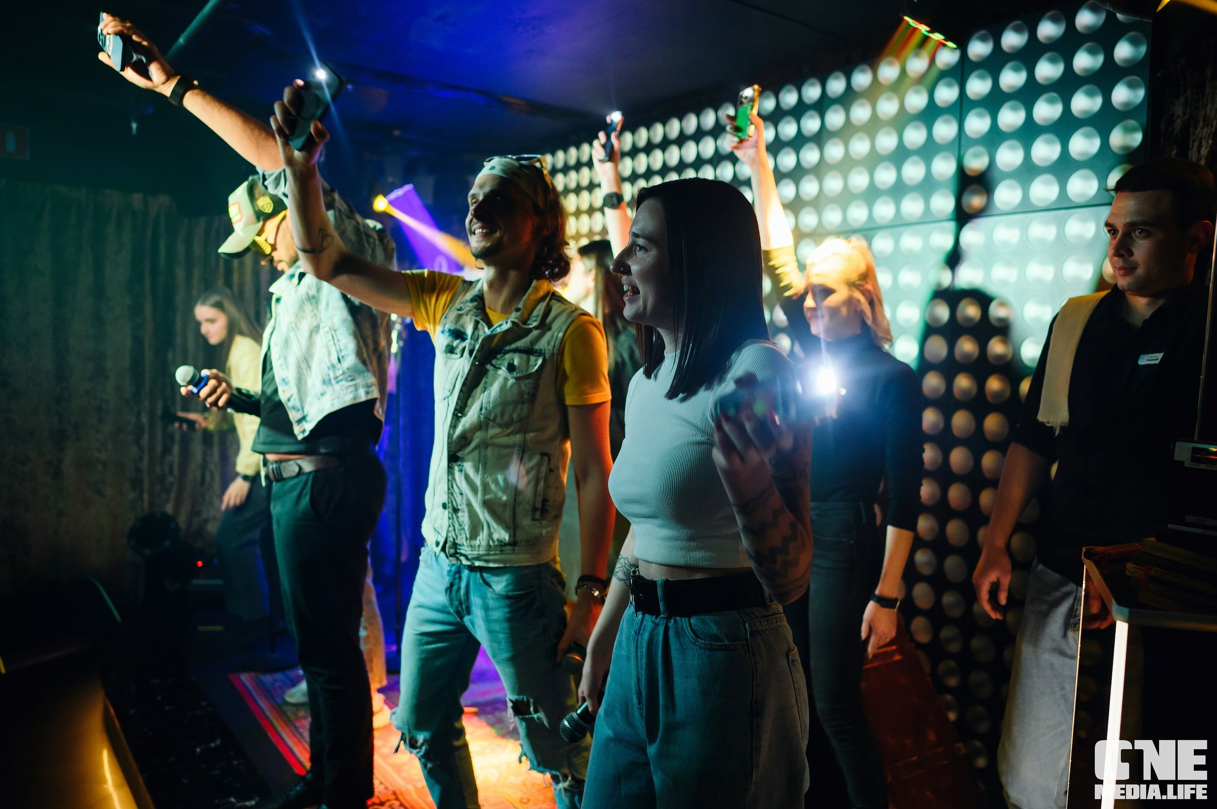 Фоторепортаж из караоке-клубе Эйфория. One Media Life: фоторепортажи, фотоотчеты с мероприятий и заведений