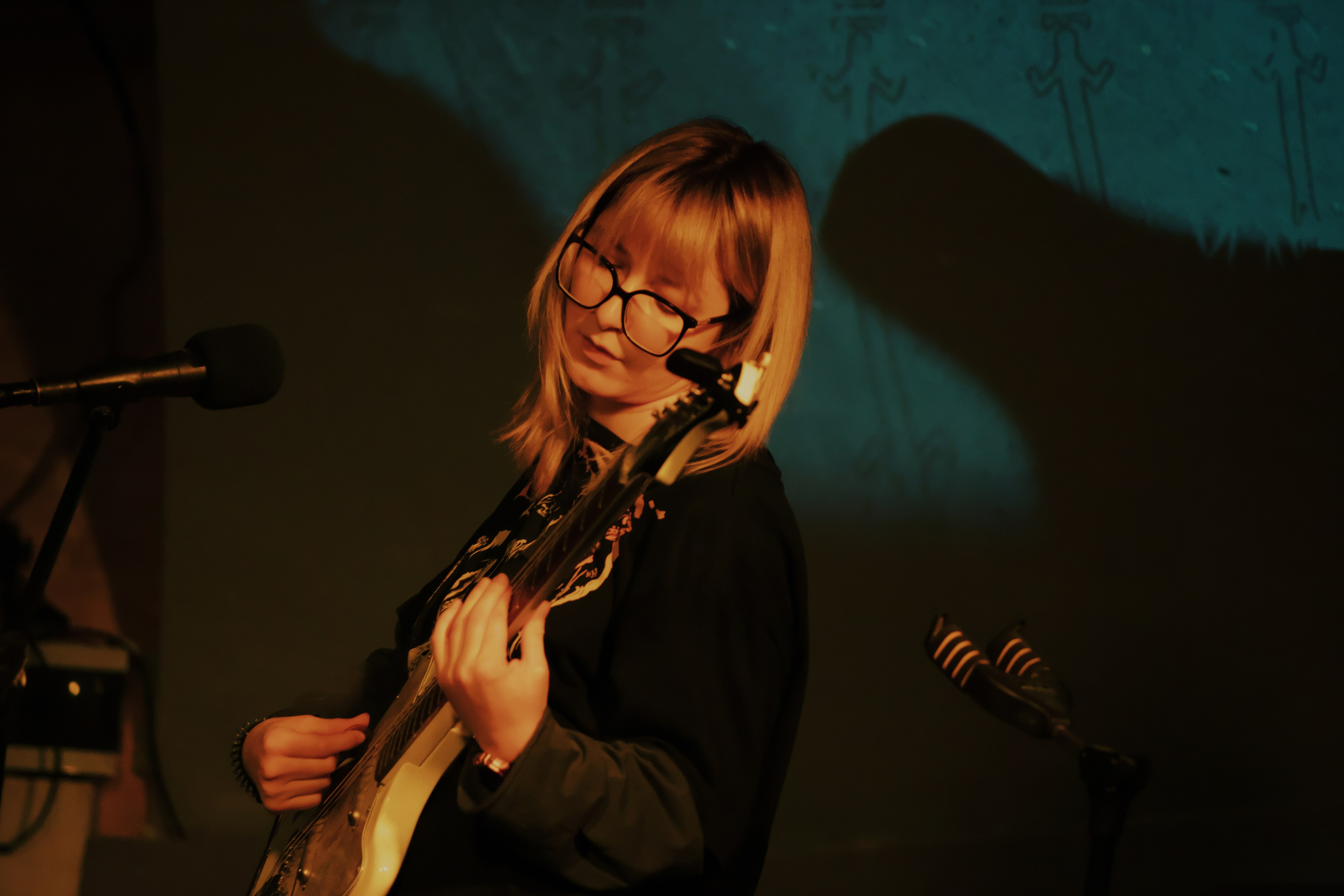 Видишь, я всё ещё здесь 🎛️. Миша Печёнкин | фотография