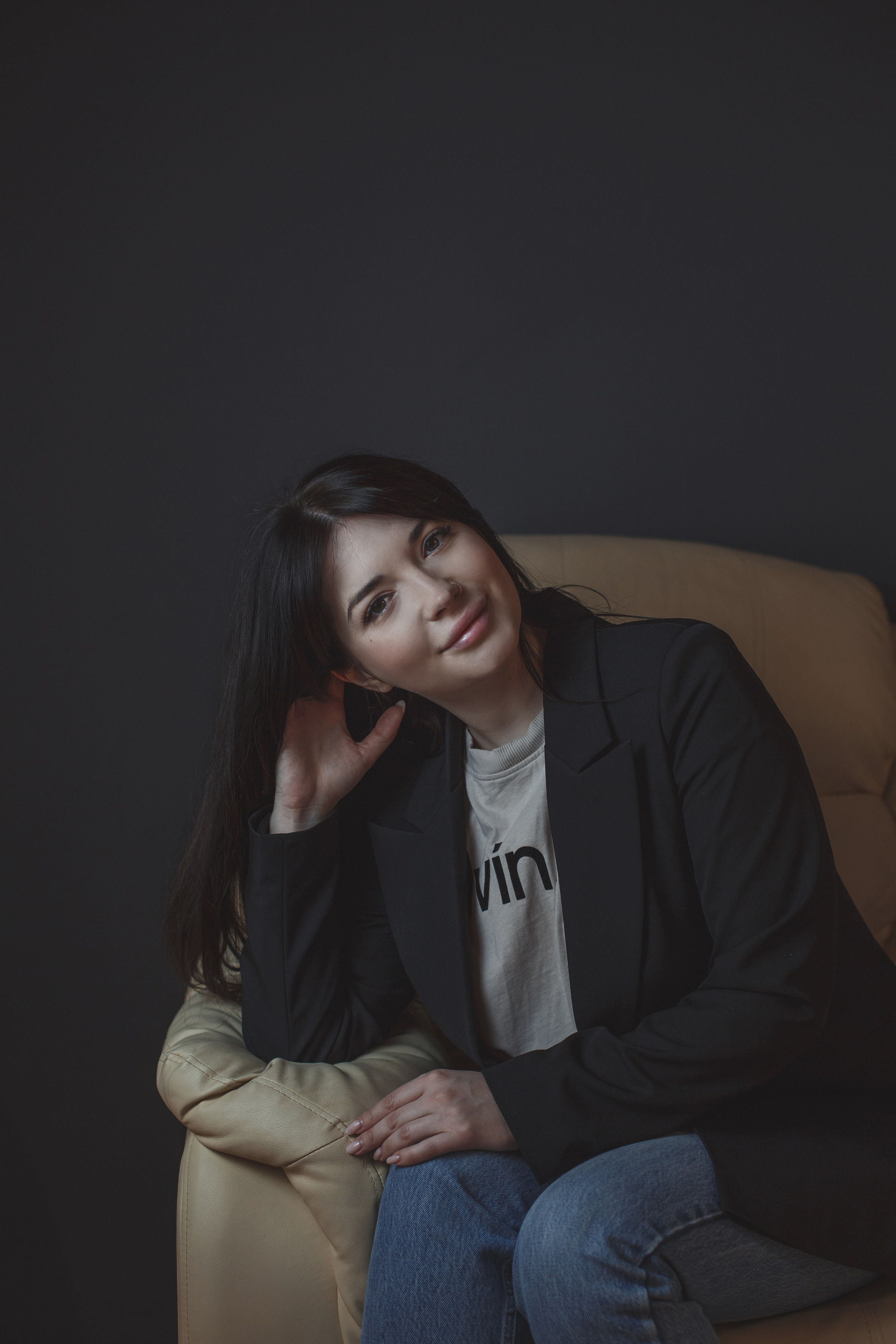 Бизнес фото для владелицы студии маникюра.