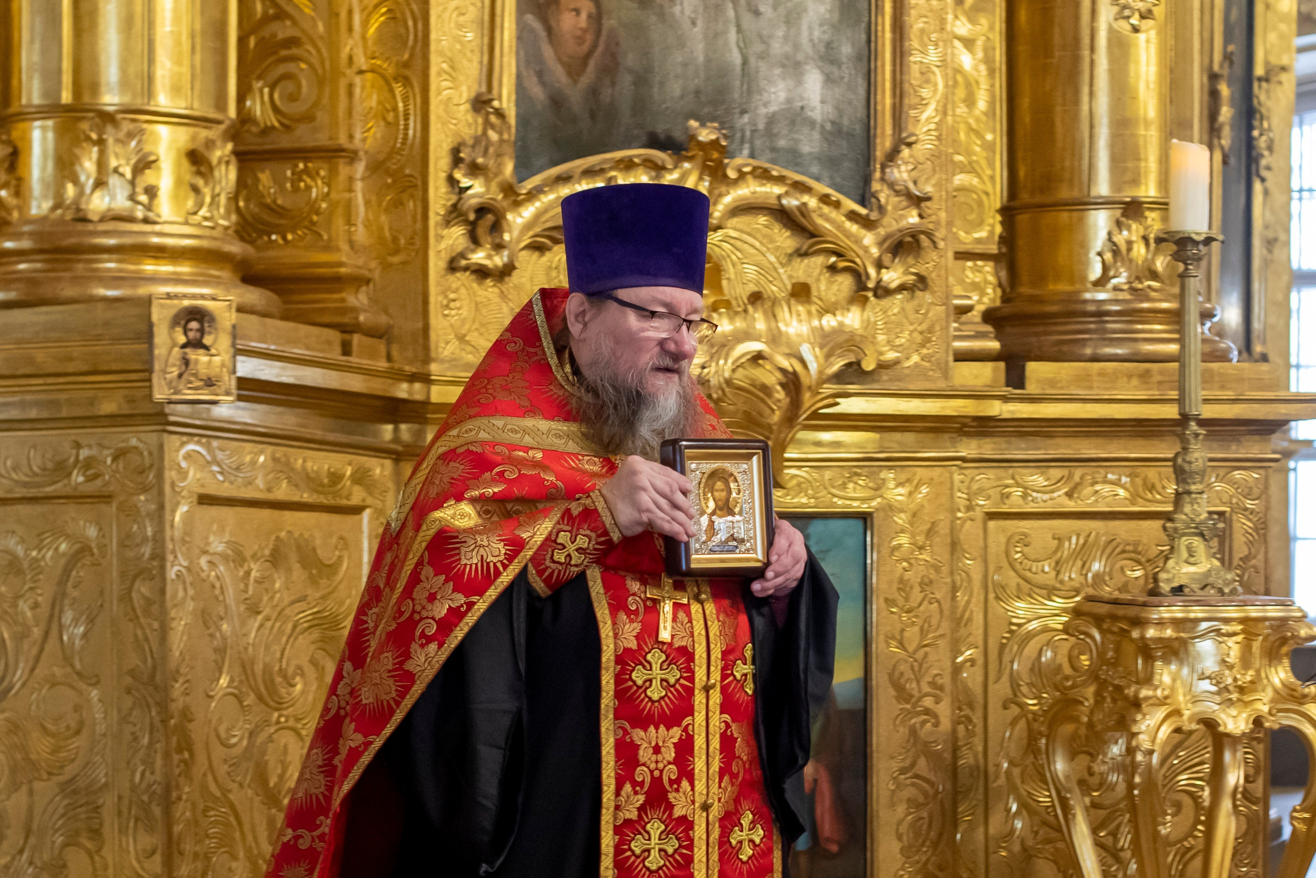 Венчание в храме Климента Папы Римского на Третьяковской. Свадебный и семейный фотограф в Москве Ирина Гончарова