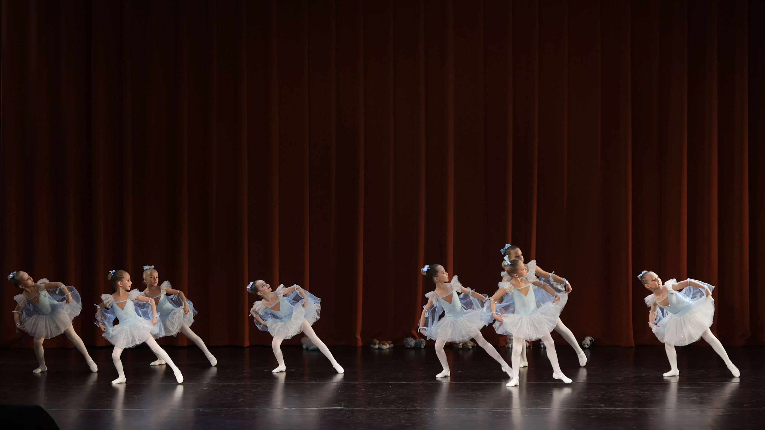 Фестиваль хореографического искусства «КУБОК ЛЕГЕНДЫ — 2025». Выпускные альбомы и школьный фотограф в Подольске, Троицке, Щербинке, Москве и Московской области