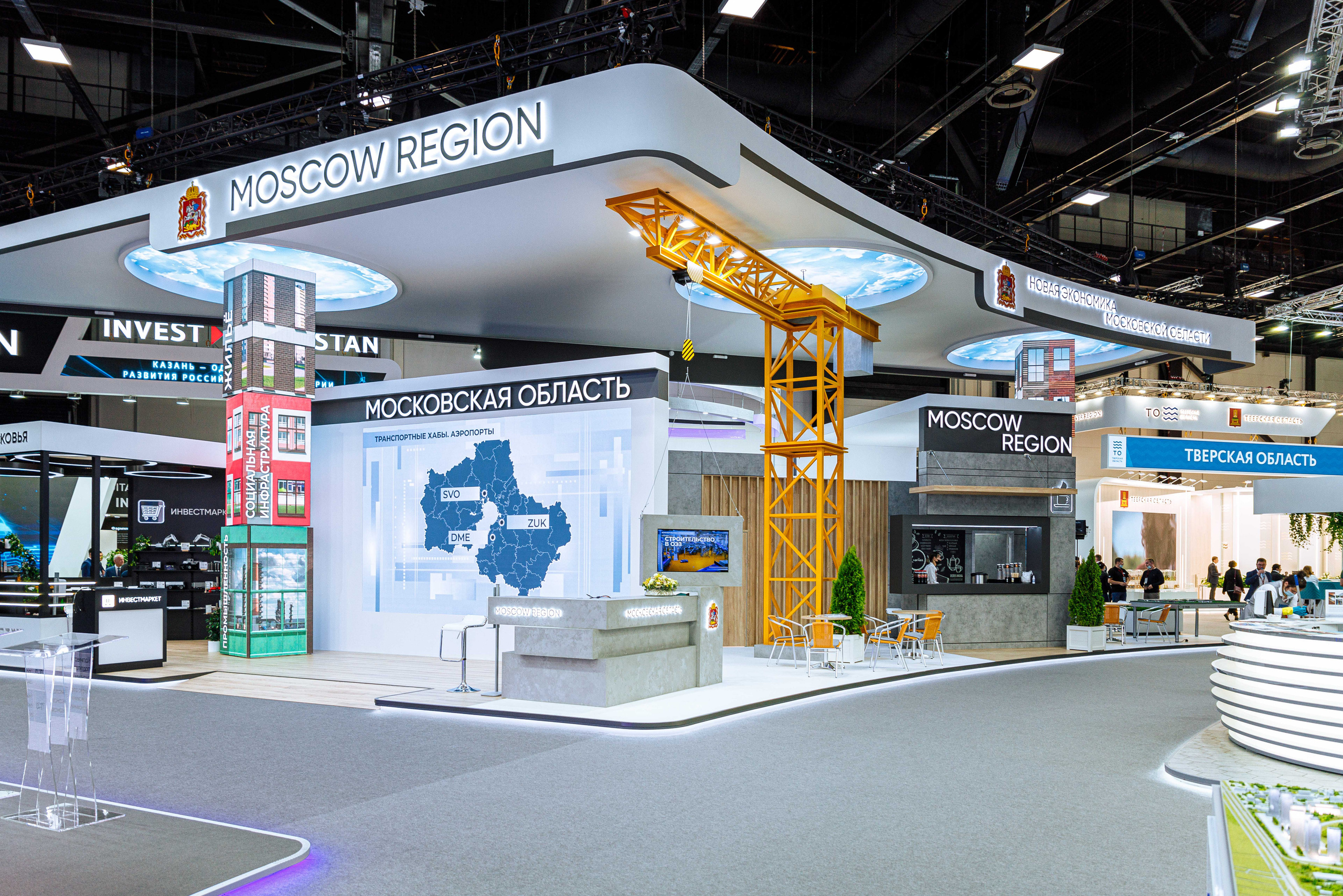 Стенды ПМЭФ 2022. Фотограф Балаев Михаил