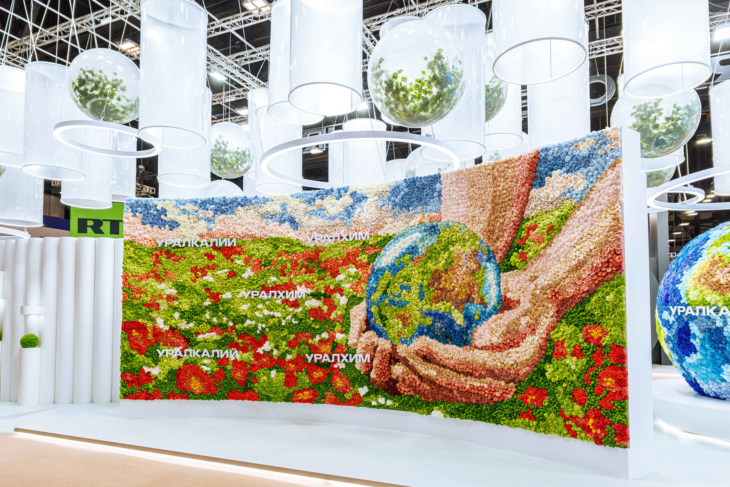 Стенды ПМЭФ 2022. Фотограф Балаев Михаил