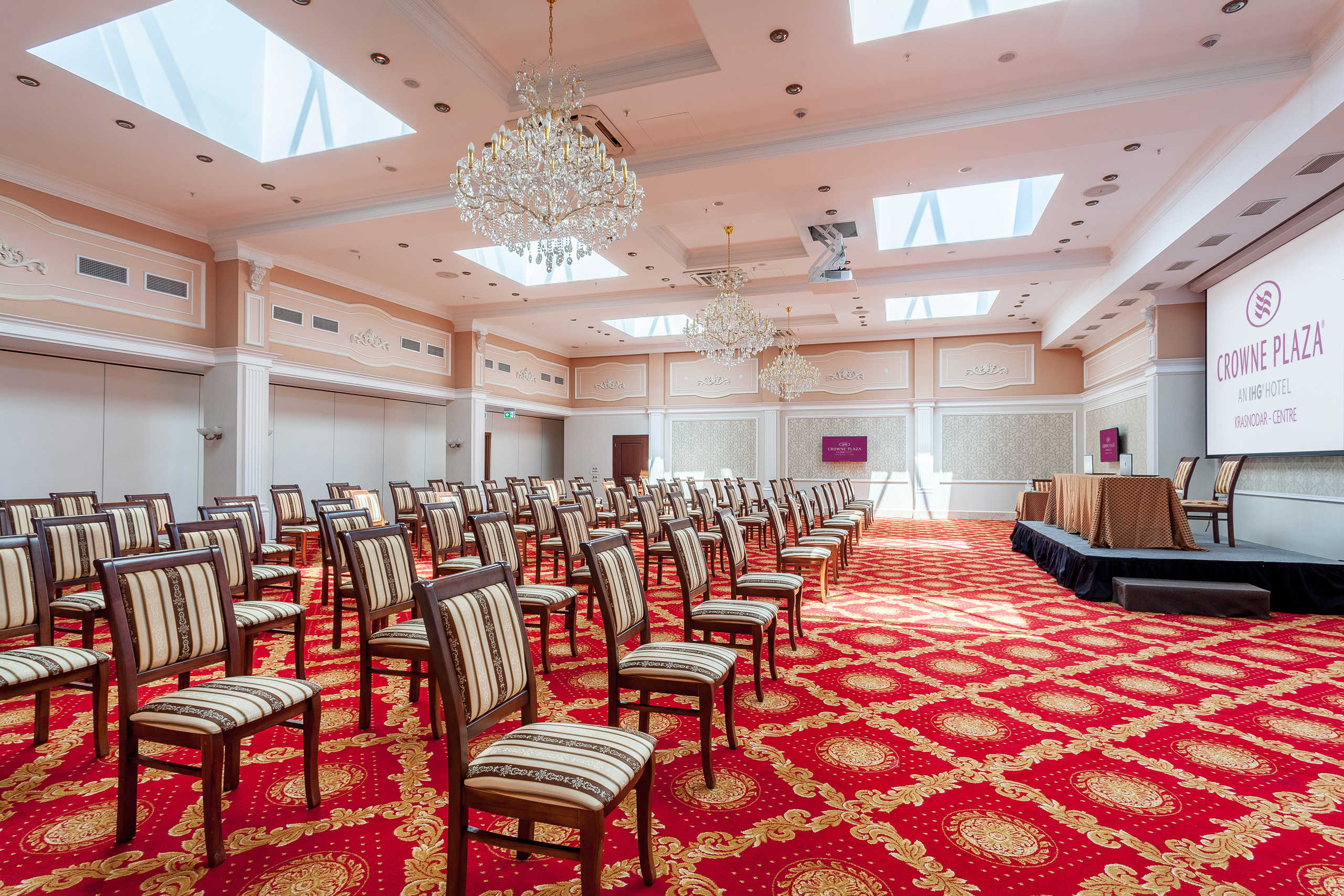 Интерьерный фотограф Краснодар: профессионально по доступным ценам