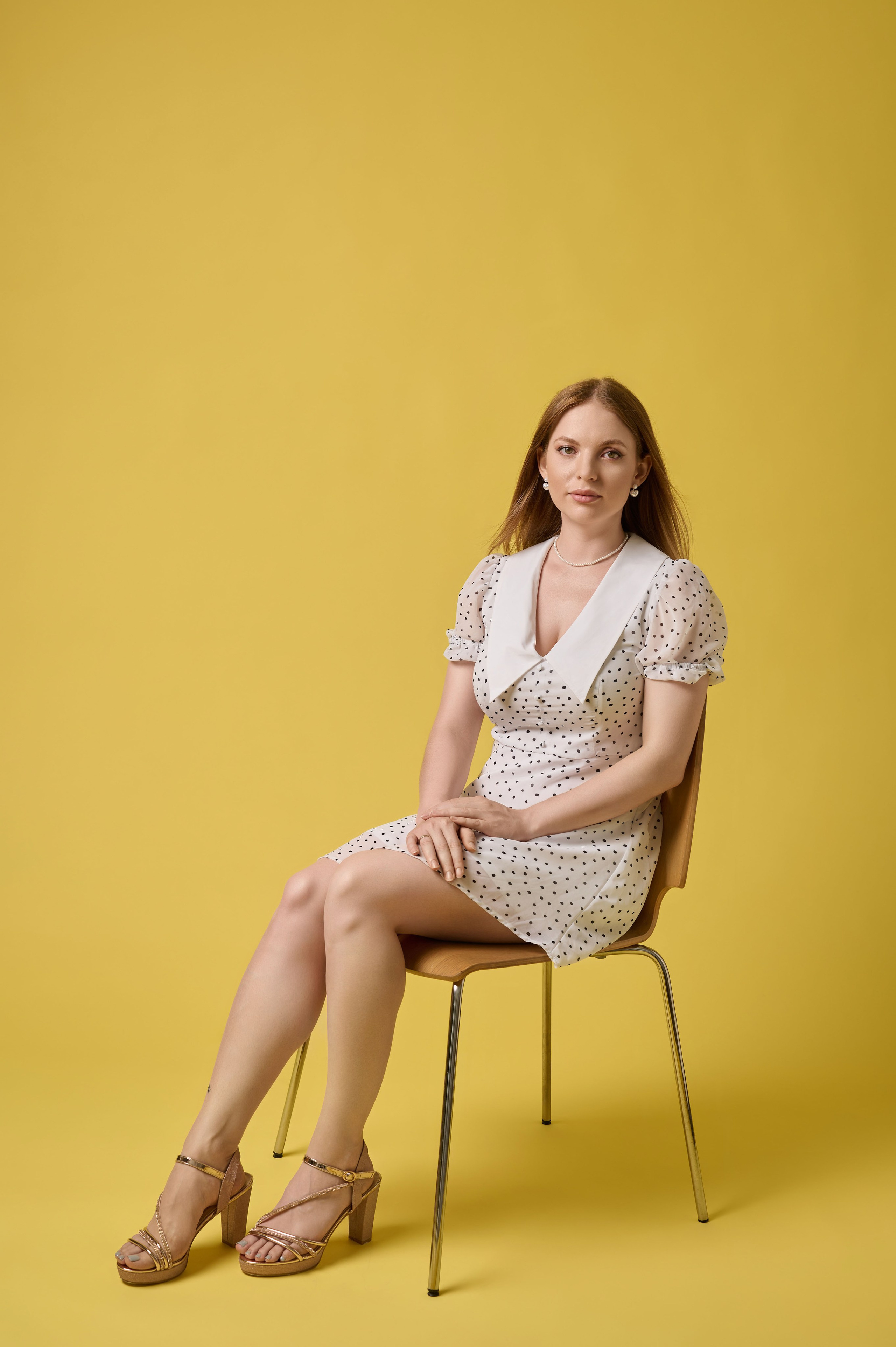 Как выбрать фон для портртеной фотосессии в студии?