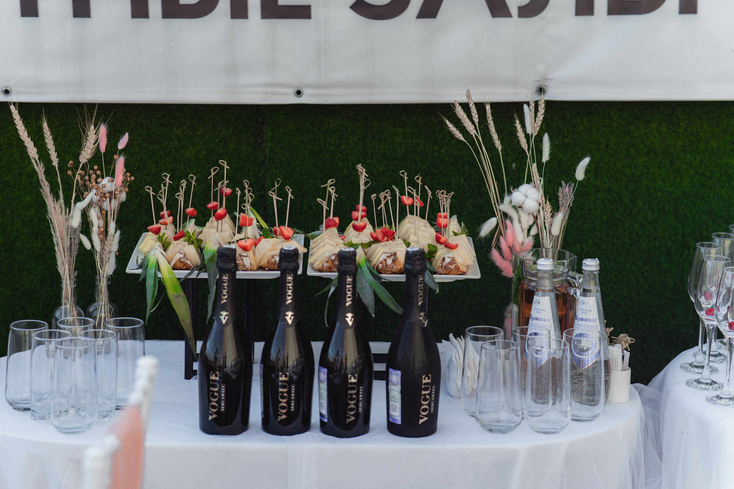 Свадебные фотографии победителей шоу Четыре свадьбы. Свадебный фотограф Александр Невский в Санкт-Петербурге