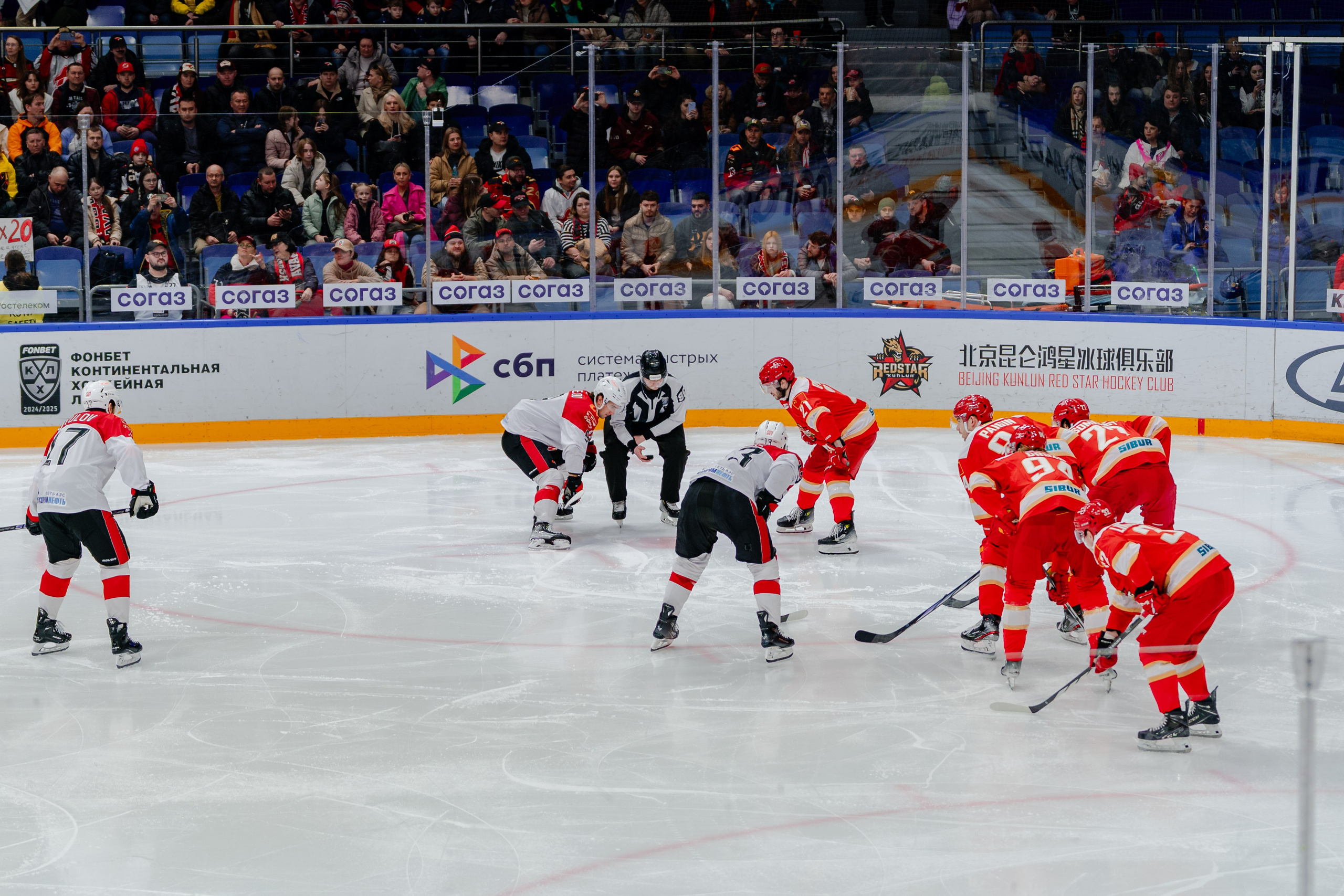 КХЛ КУНЬЛУНЬ РС — АВАНГАРД 22 МАРТА 2025. Репортажный фотограф в Москве Измалков Артем