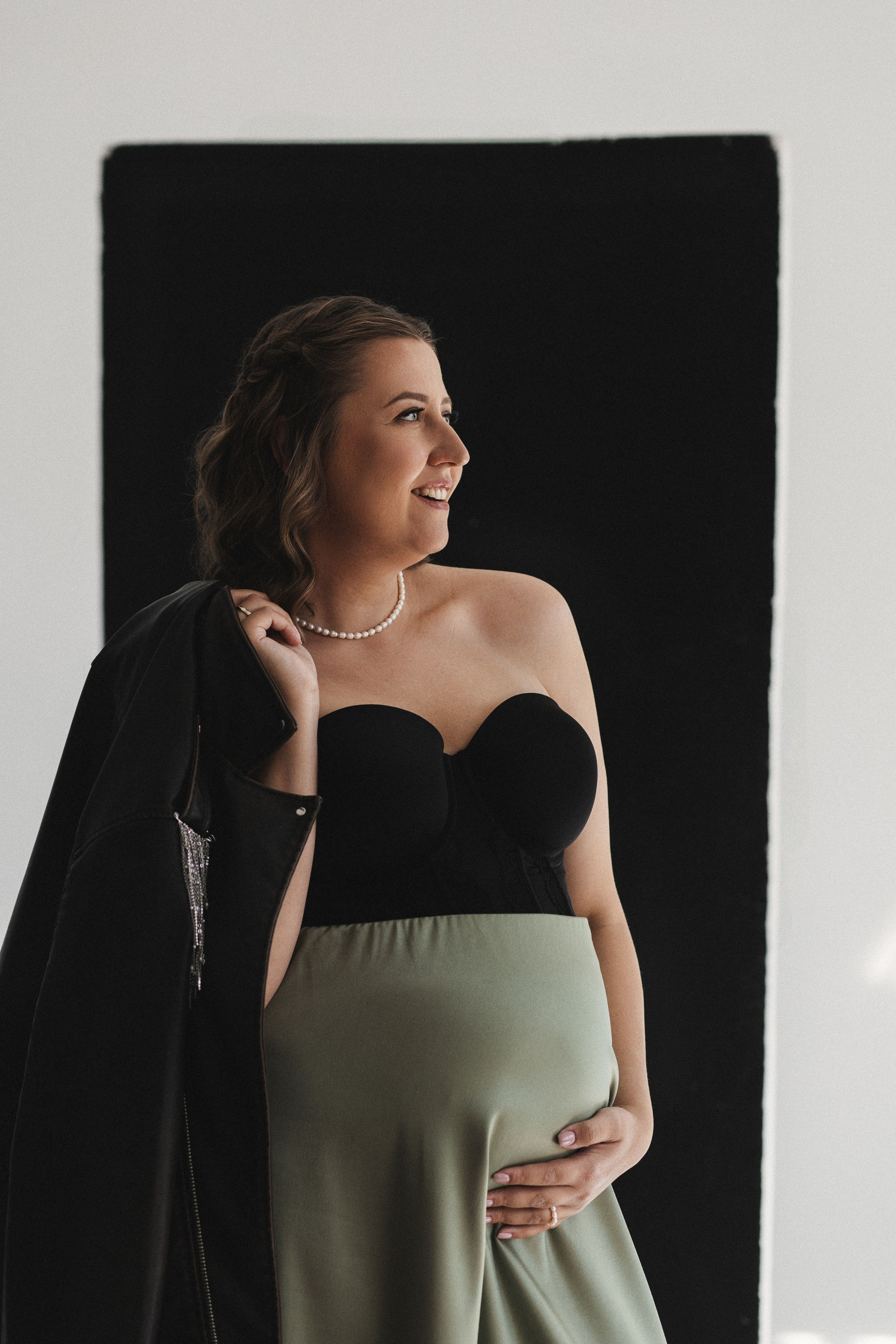 Беременная фотосессия в студии. Портретный и семейный фотограф в Москве Мария Рослякова