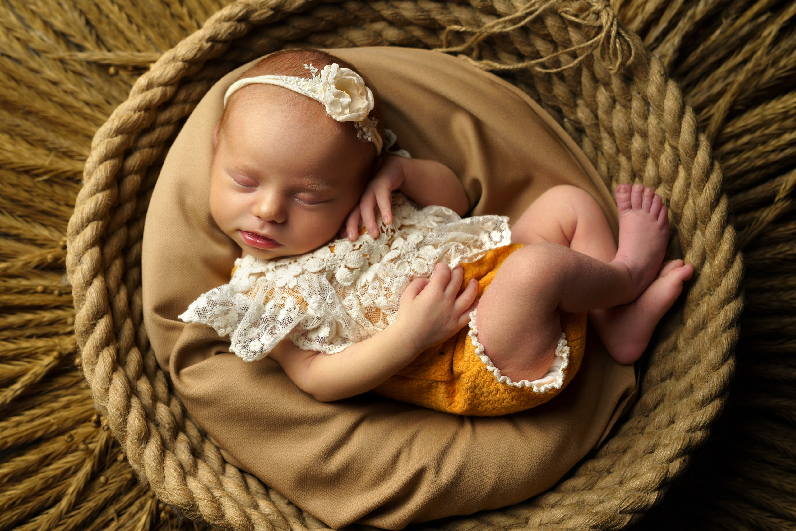 Фотосессия новорожденного (newborn). Фотограф новорожденных, детей до года и беременных в Симферополе