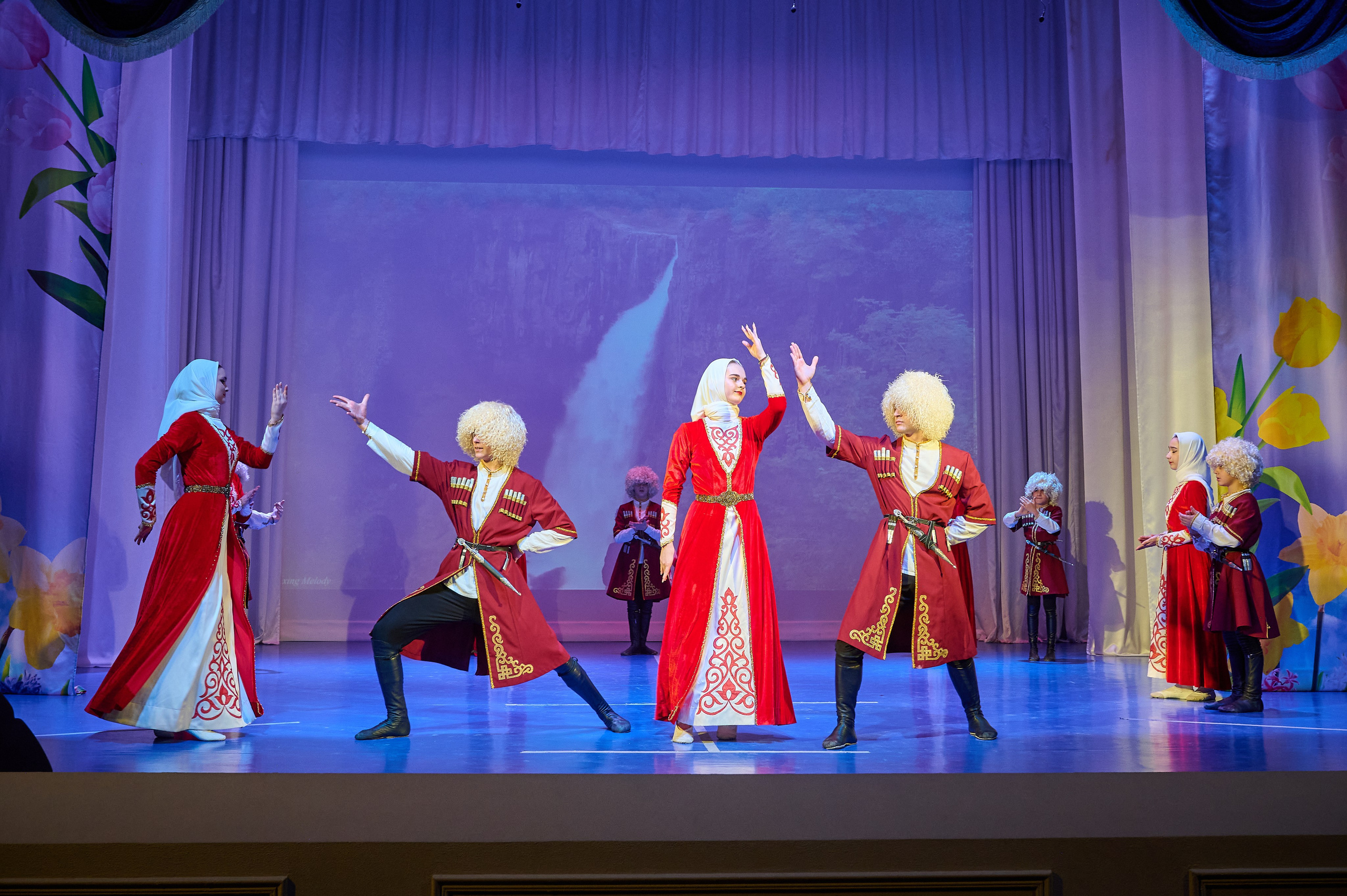 8 марта Марьина роща. Жизнь курорта Кабардинка в фотографиях