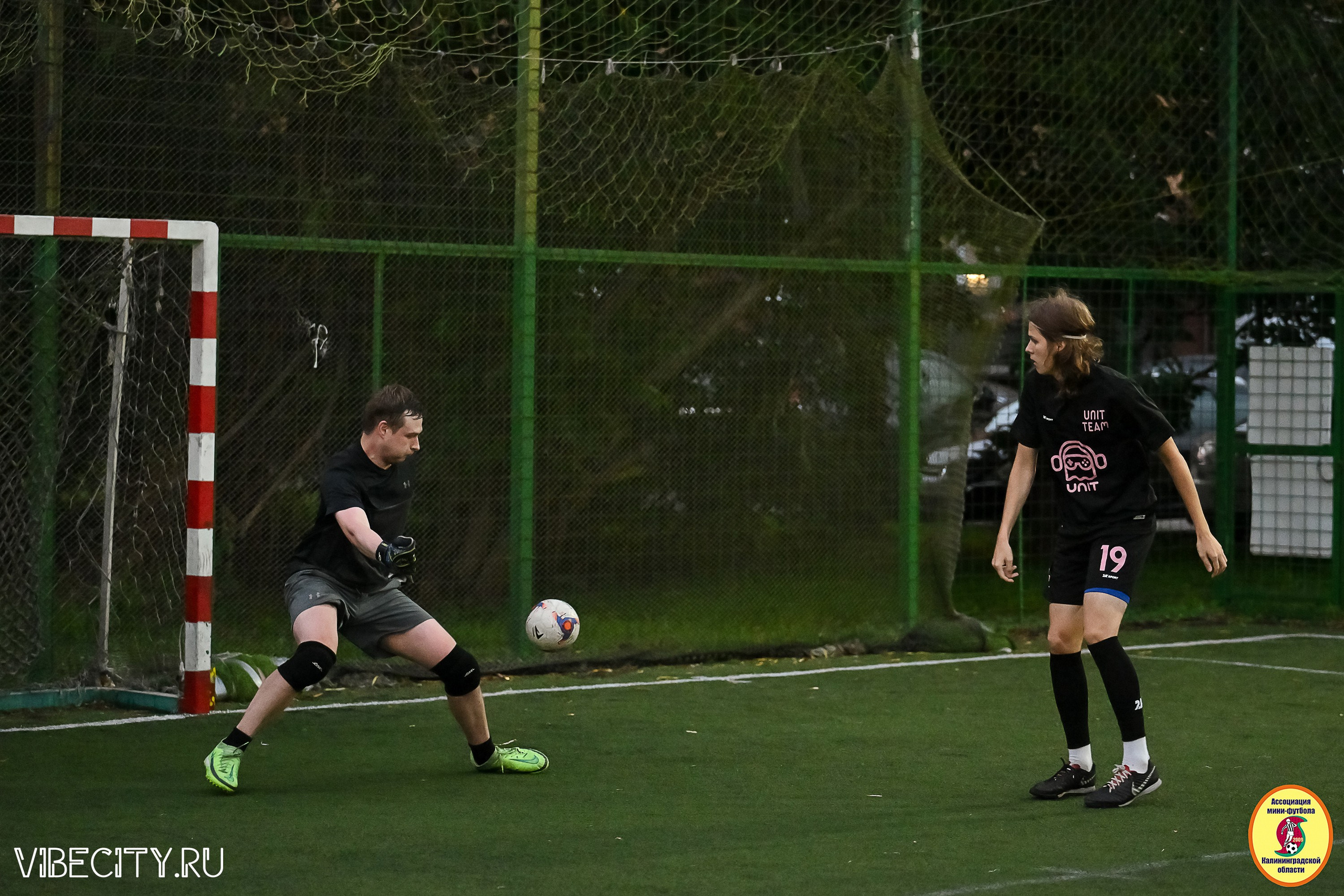 ИГРЫ МИНИ-ФУТБОЛЬНОЙ И КОРПОРАТИВНОЙ ЛИГИ. VIBECITY.RU Вайб Сити Ру Фоторепортажи Фотоотчеты Калининград