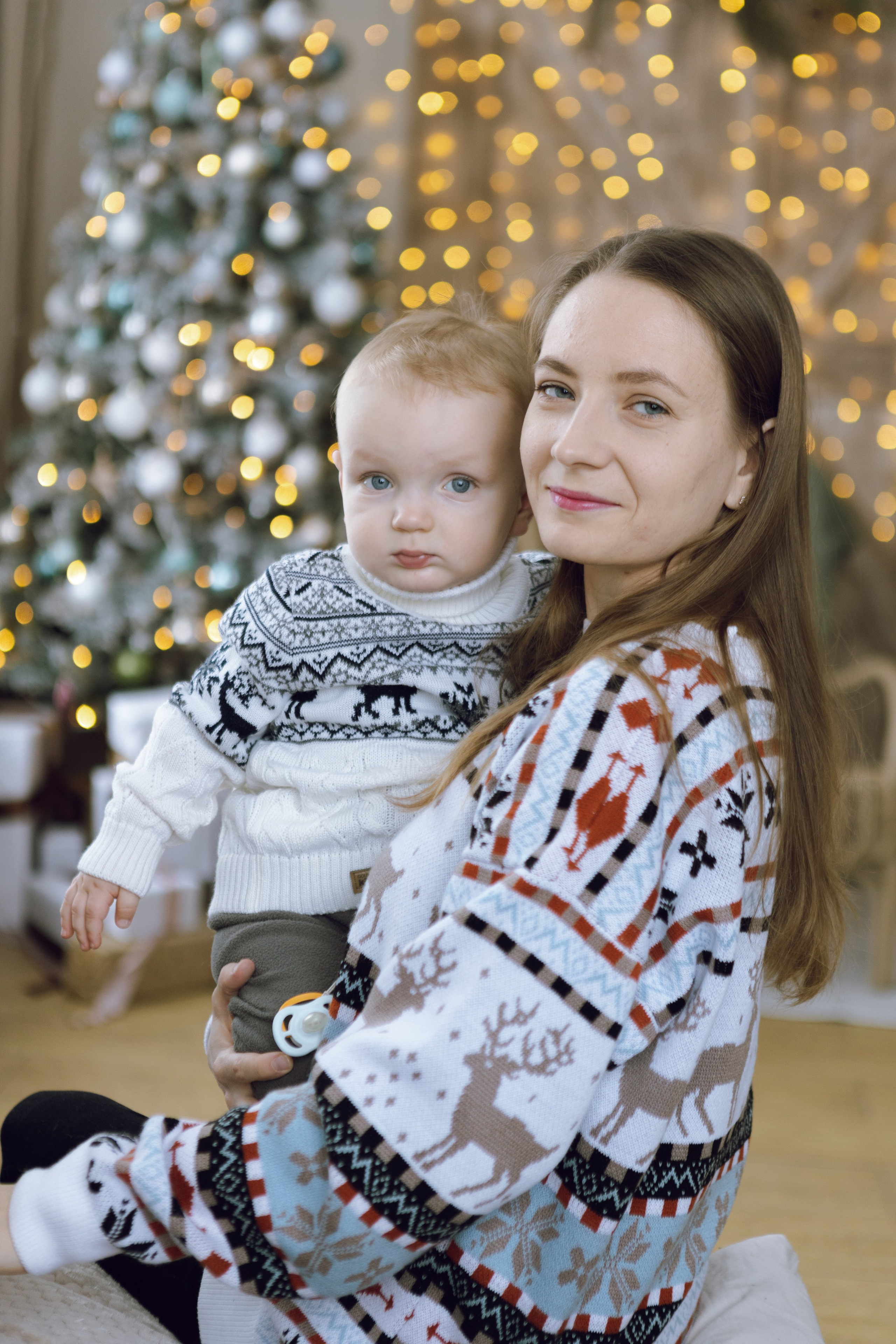 Новогодняя фотосессия. Фотограф Челябинск Эвелина Ганага, съемка для бизнеса и маркетплейсов