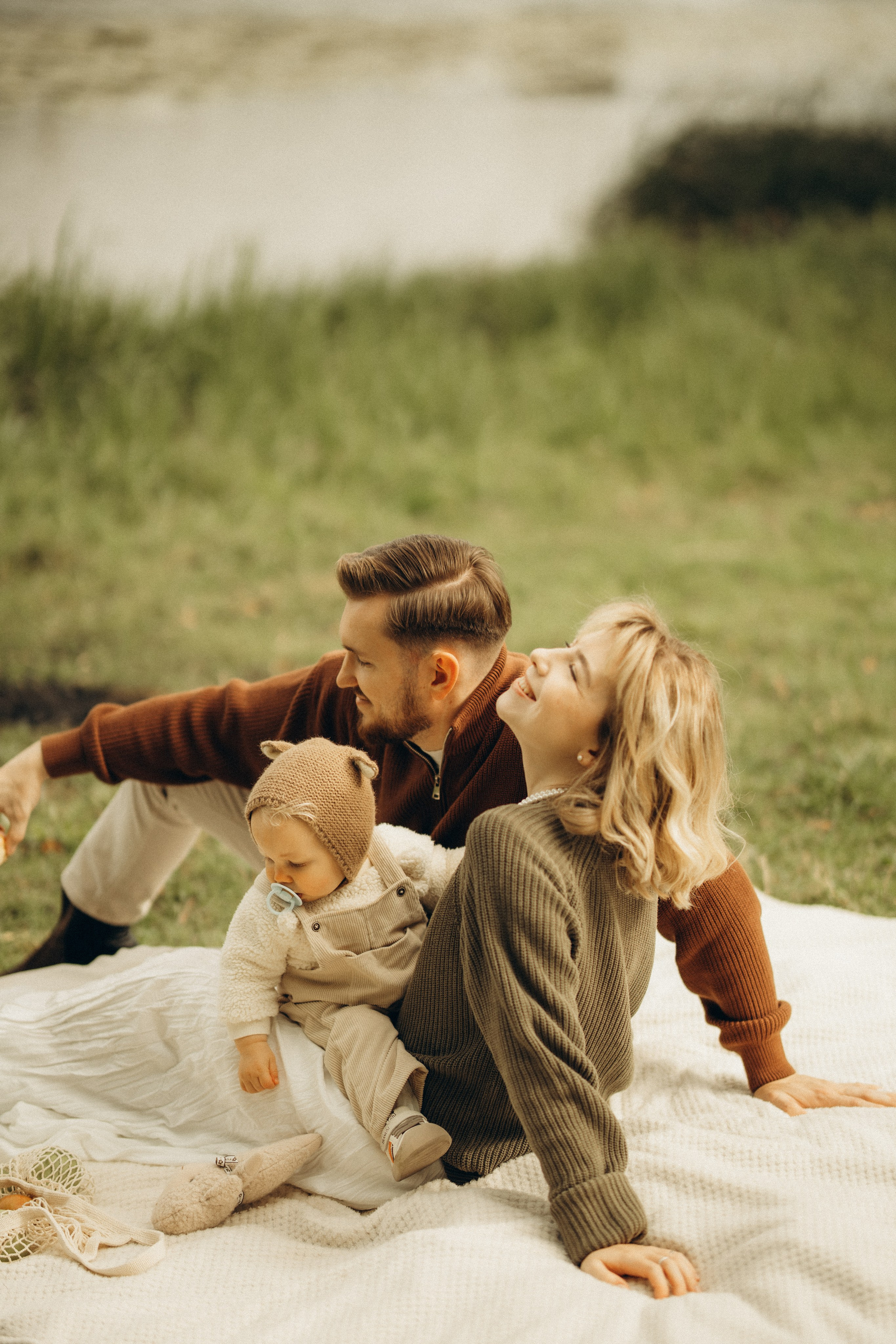 Семейная фотосессия в Ярославле на природе. Семейный фотограф Вероника Каюрова Ярославль