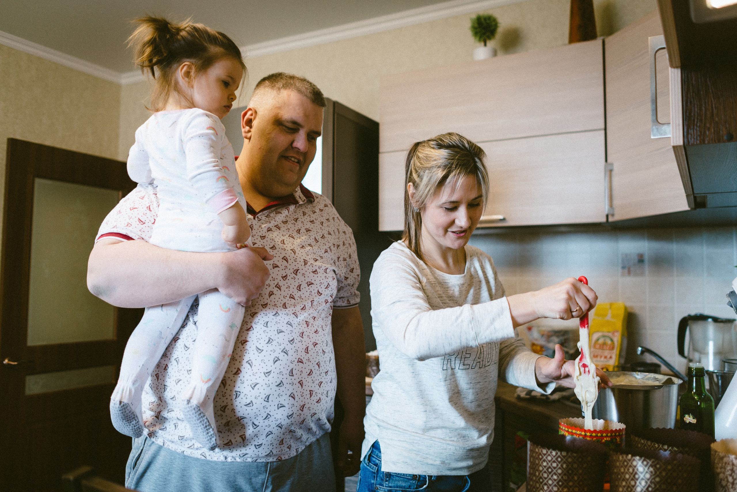 Василиса и её семья. Пасха. Семейный фотограф Старчиков Илья