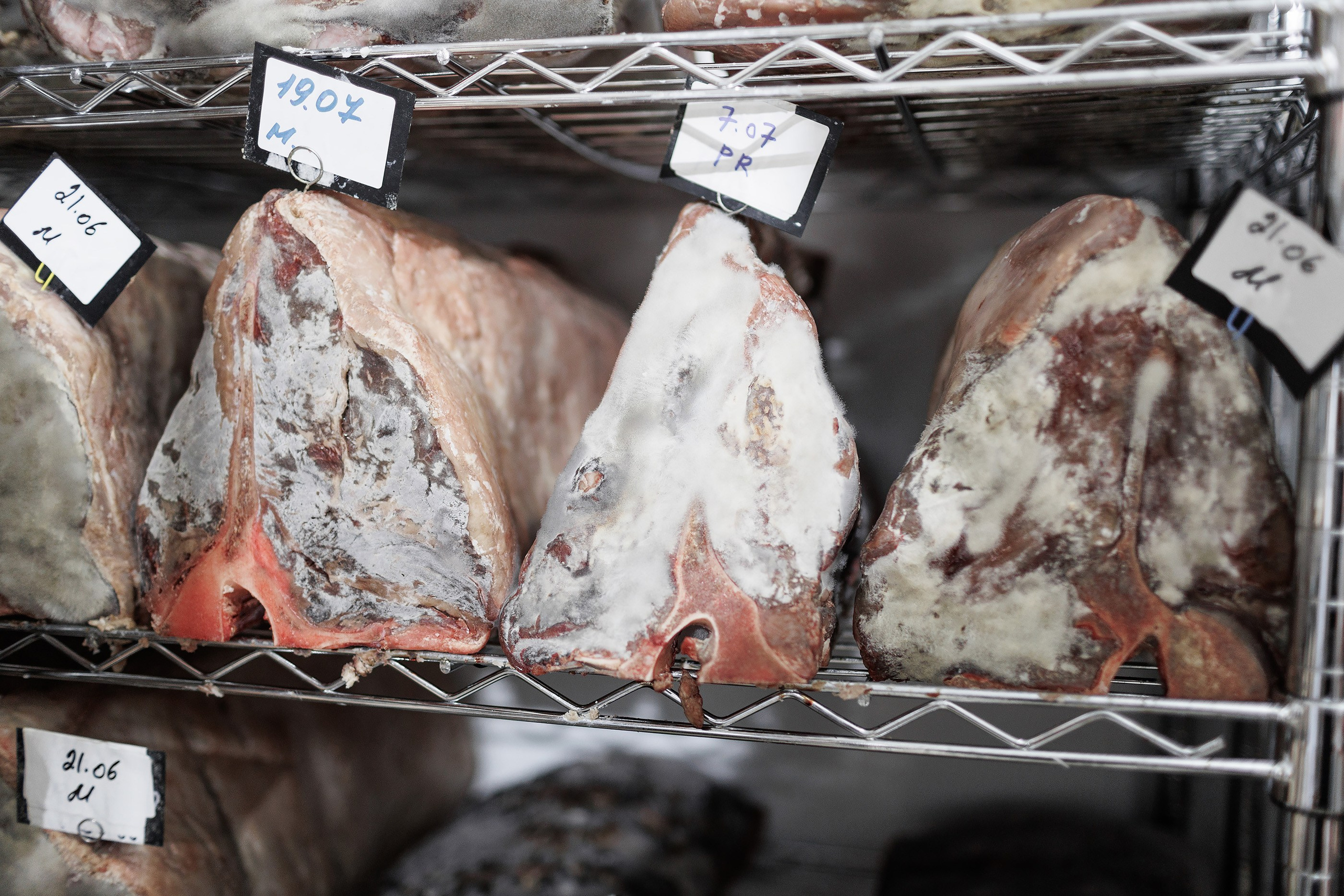 Zozulinsky & Potseluev author’s course on meat business. The Other Pavel Potseluev — film photography and mastery of meat business