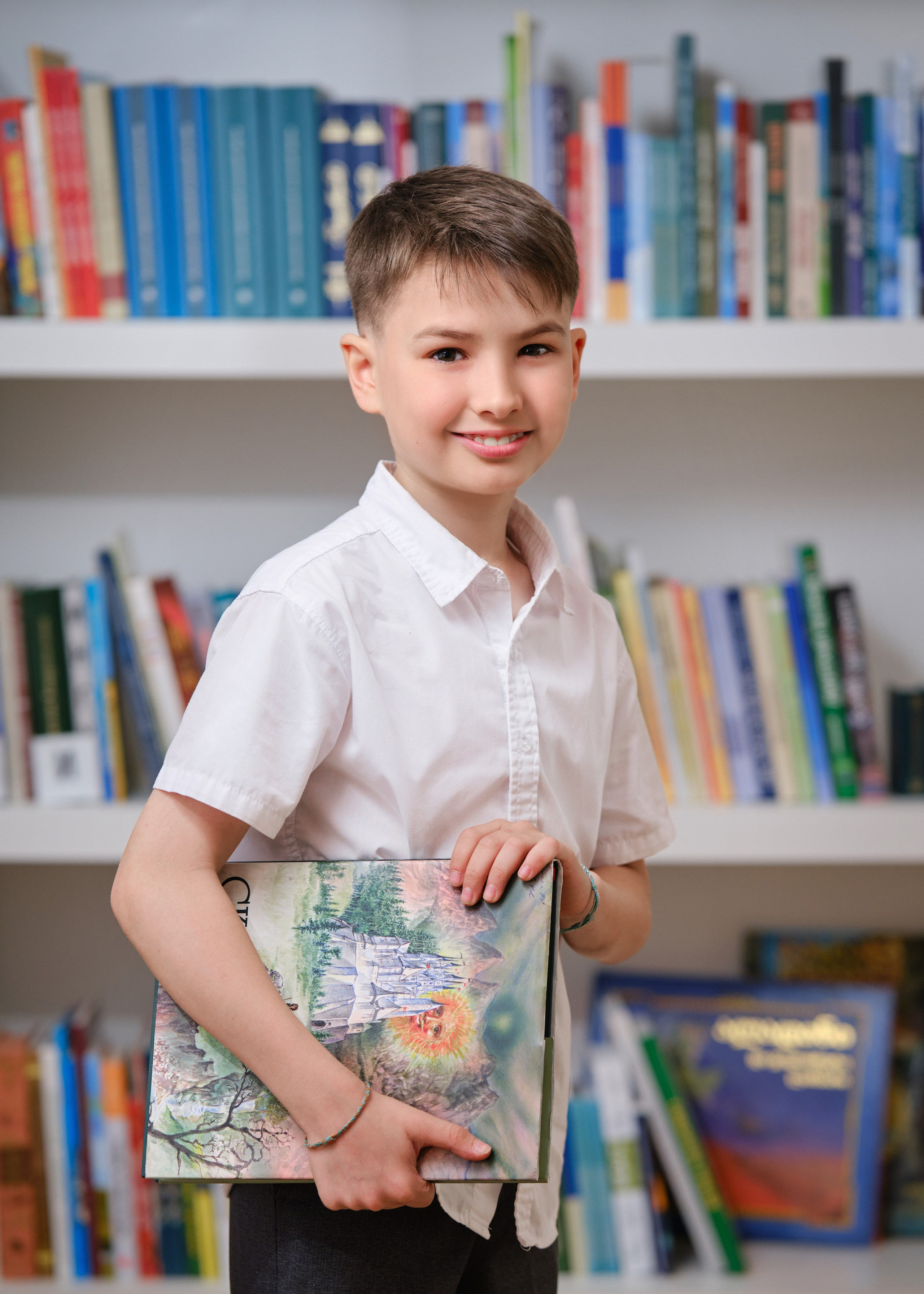 Школьный альбом на выпускной 4 класс. Заказать выпускной альбом 4 класс в Самаре