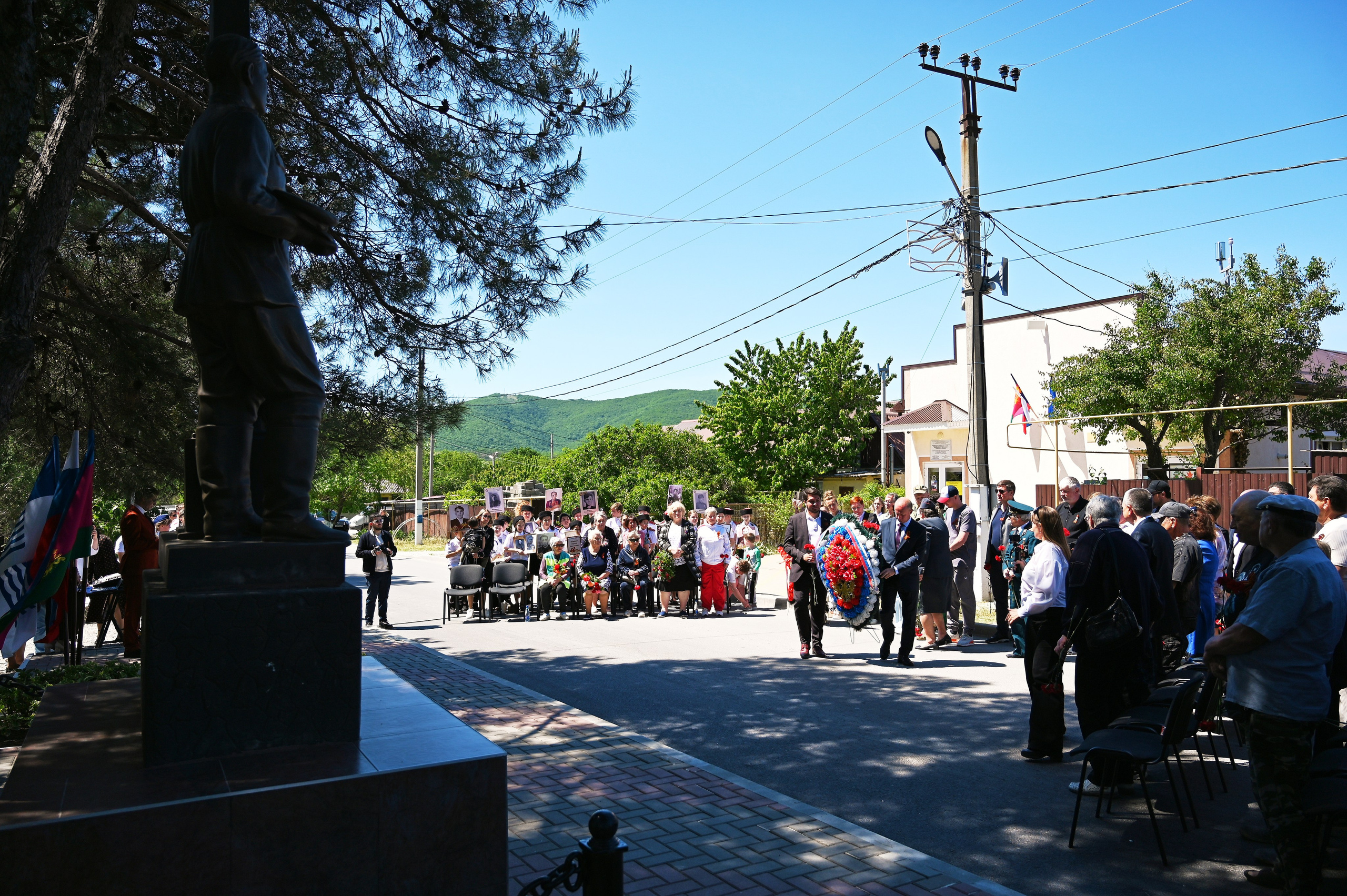 Митинг в с. Виноградное. Жизнь курорта Кабардинка в фотографиях