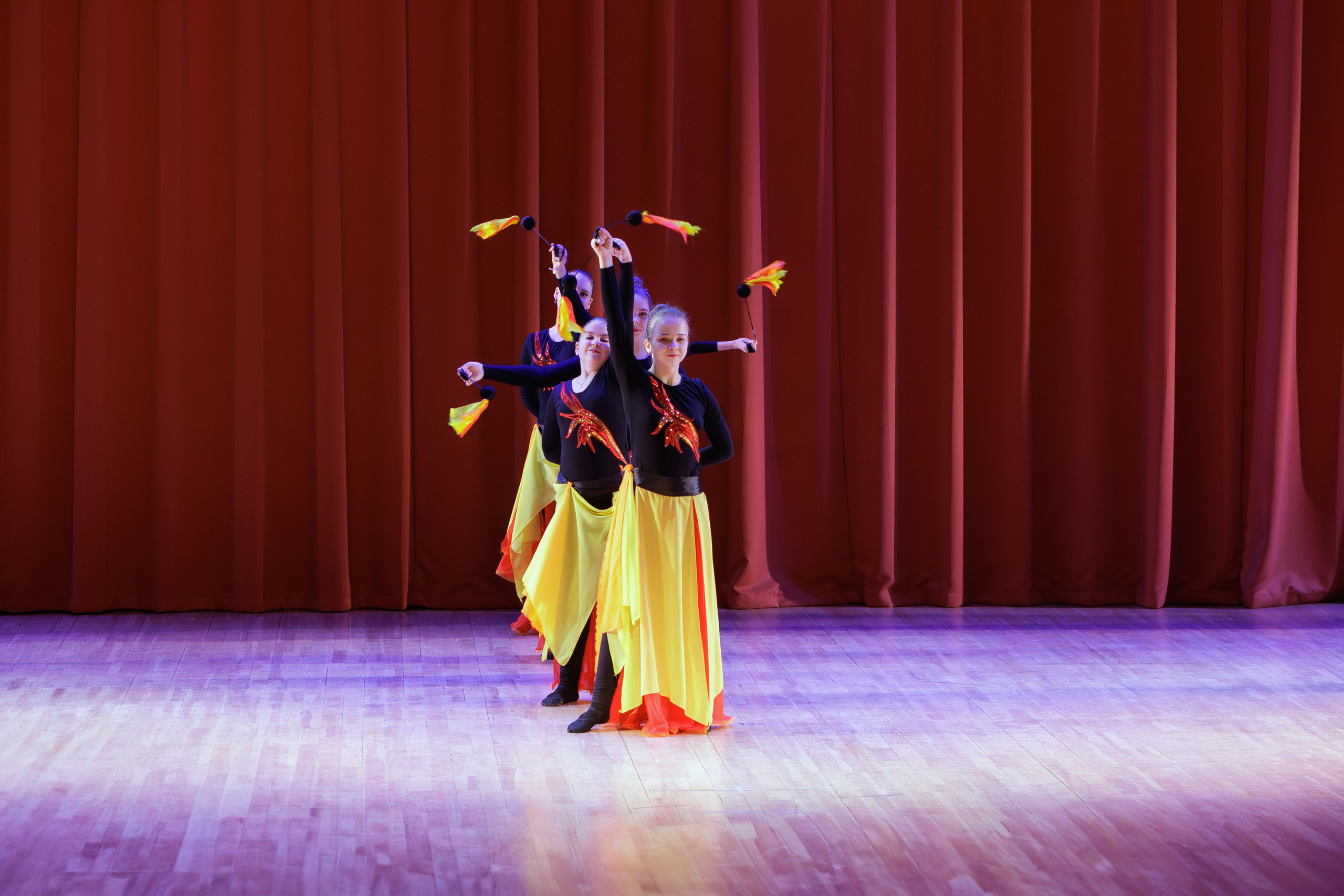 Всероссийский конкурс-фестиваль хореографического искусства «Кубок Легенды 2025». Выпускные альбомы и школьный фотограф в Подольске, Троицке, Щербинке, Москве и Московской области