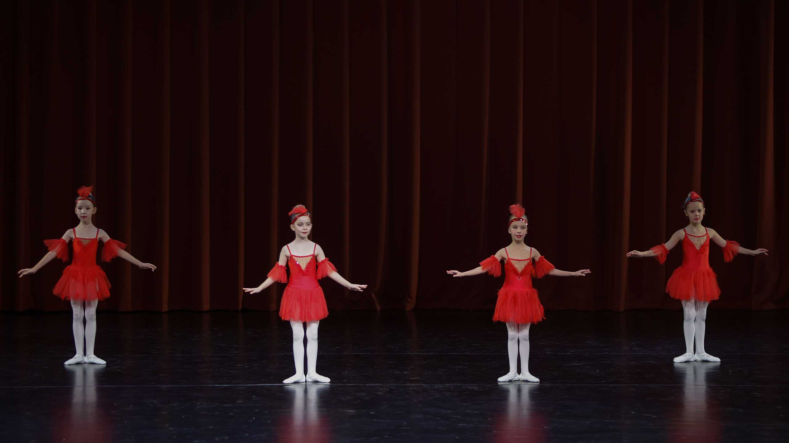 Фестиваль хореографического искусства «КУБОК ЛЕГЕНДЫ — 2025». Выпускные альбомы и школьный фотограф в Подольске, Троицке, Щербинке, Москве и Московской области