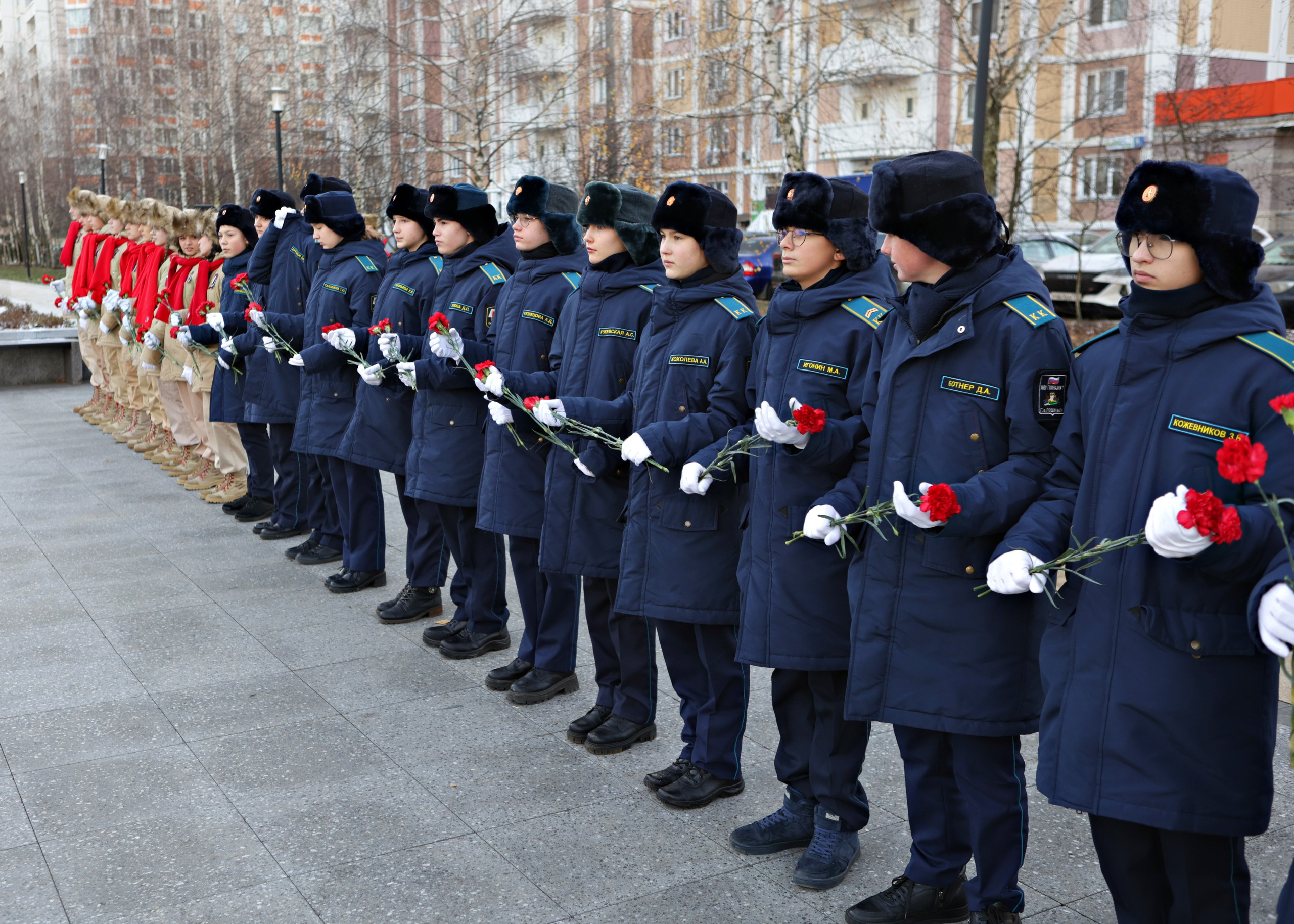 Подольск Бульвар Победы возложение цветов