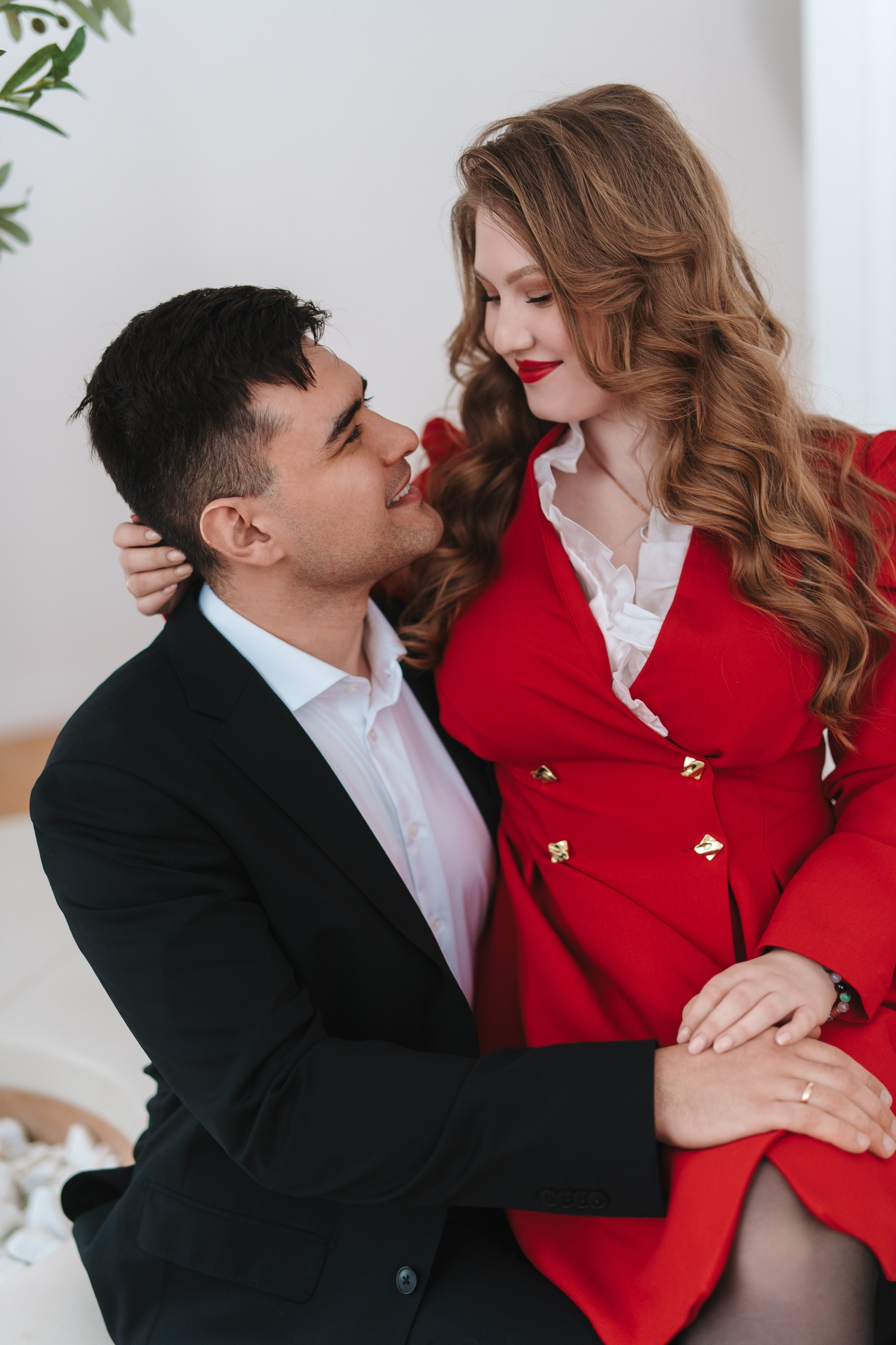 Love Story фотосессия в Уфе 14 февраля — эстетик съёмка в фотостудии