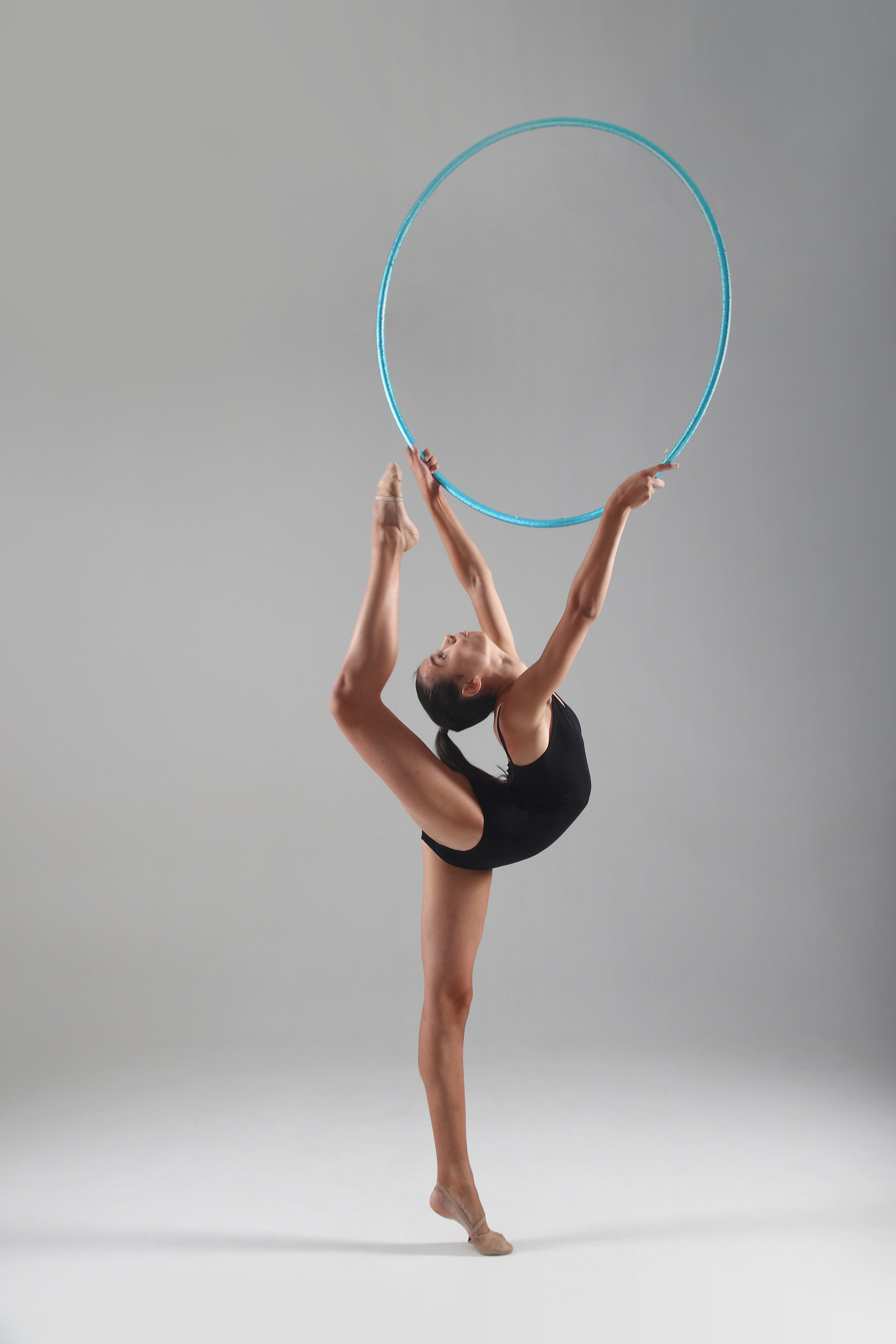 Выездная портретная фотосъёмка спортсменов или спортивная фотосъёмка в фотостудии. Фотограф художественная гимнастика, фигурное катание, Москва и область