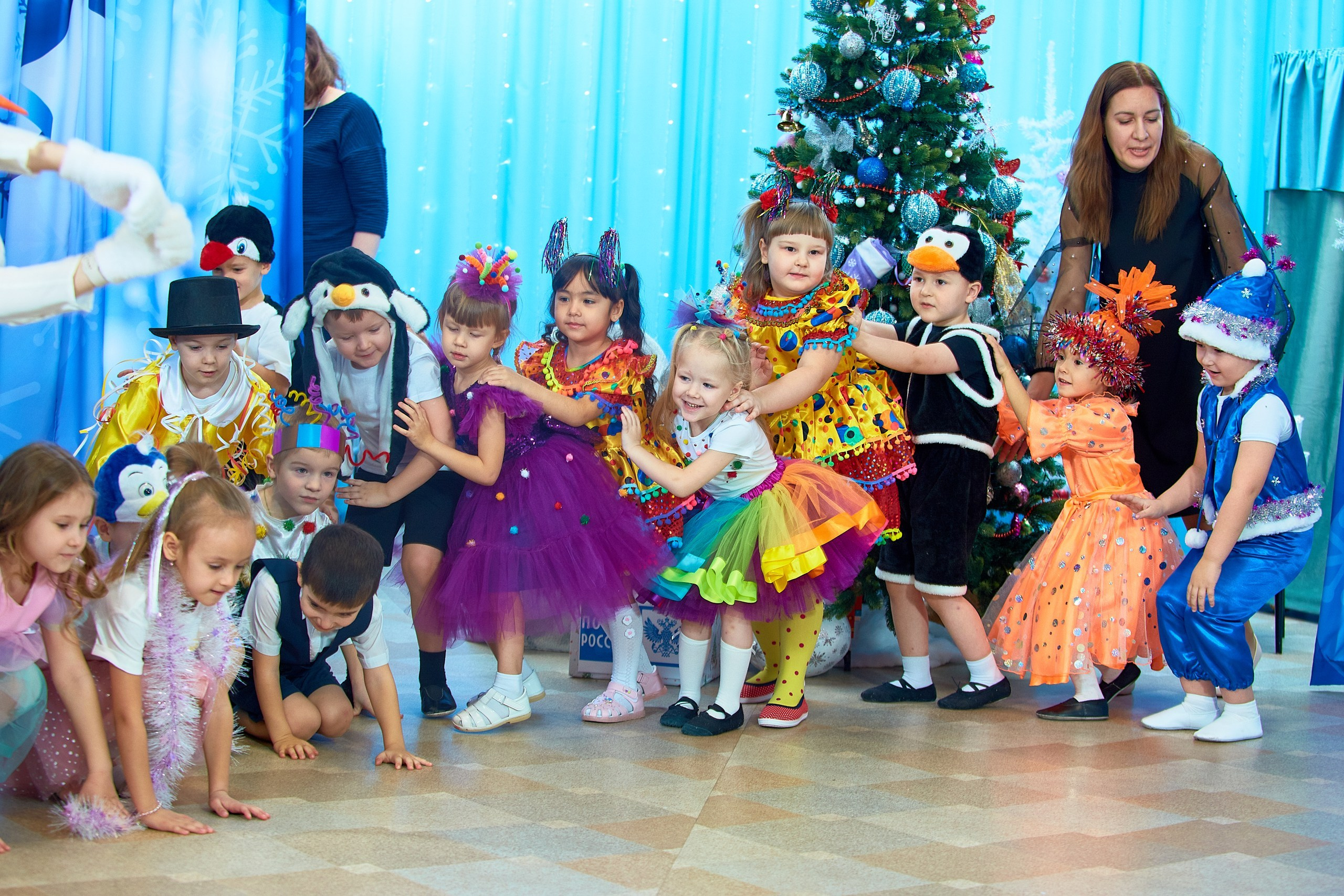 Новогодний утренник. Выпускной альбом Новосибирск