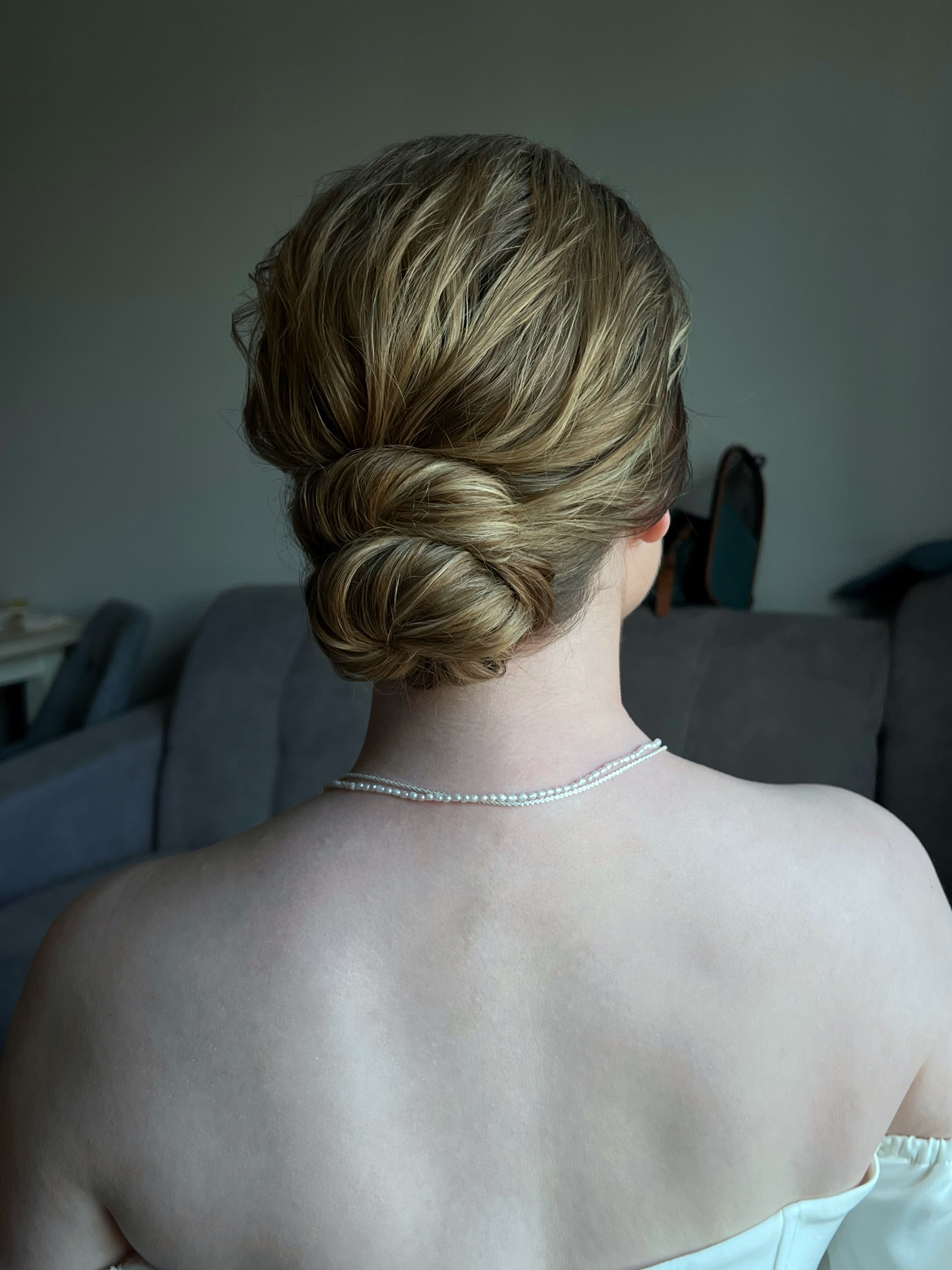 Обучение прическам. Пушкарева Кристина — Прически Макияж