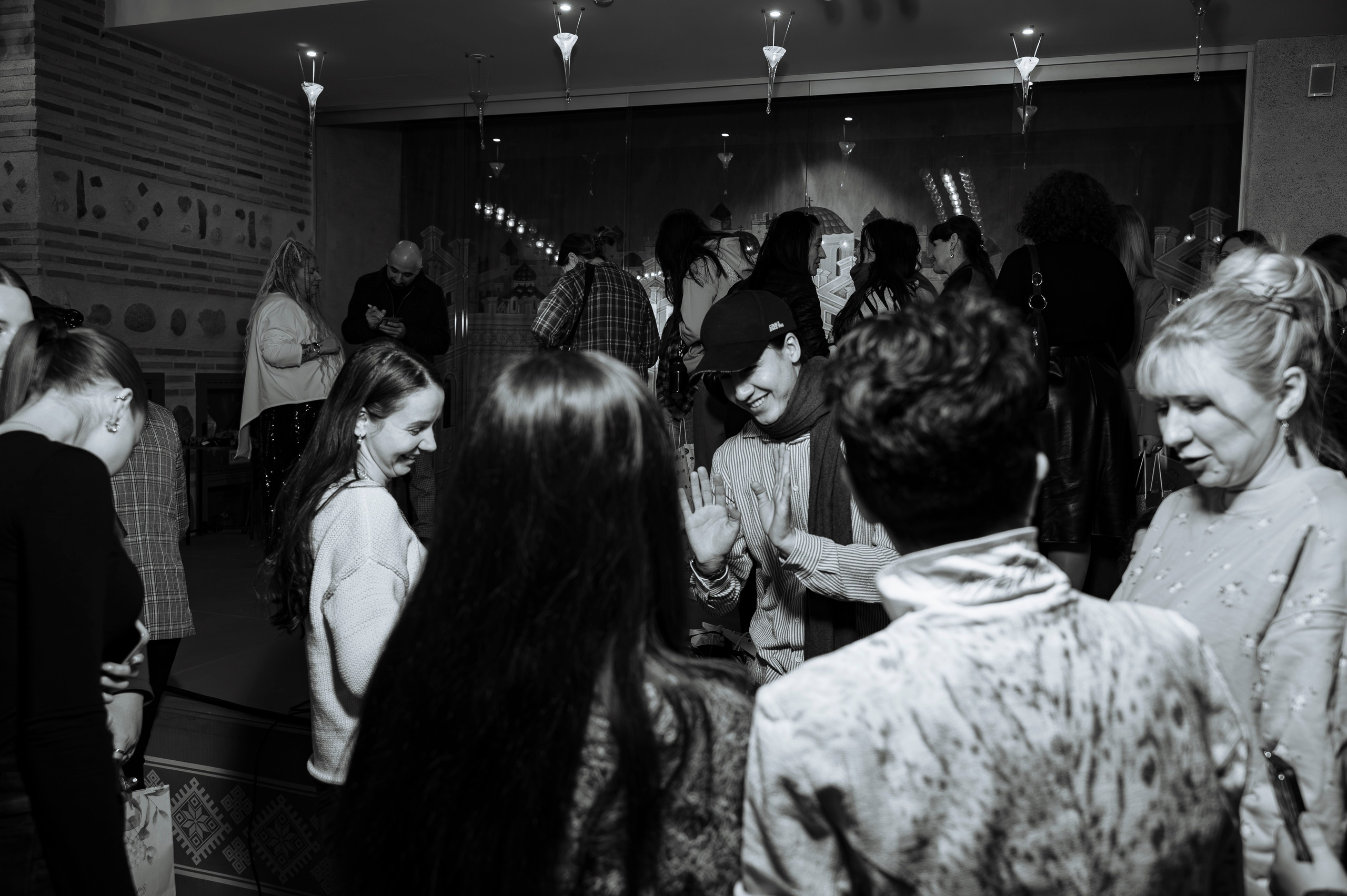 ФАН встреча участников проекта FACTOR.BY: Ибрагима Карасова и Шамхала Хачатуряна. Фотограф Беларусь — Ольга Шаповалова (Жардецкая)