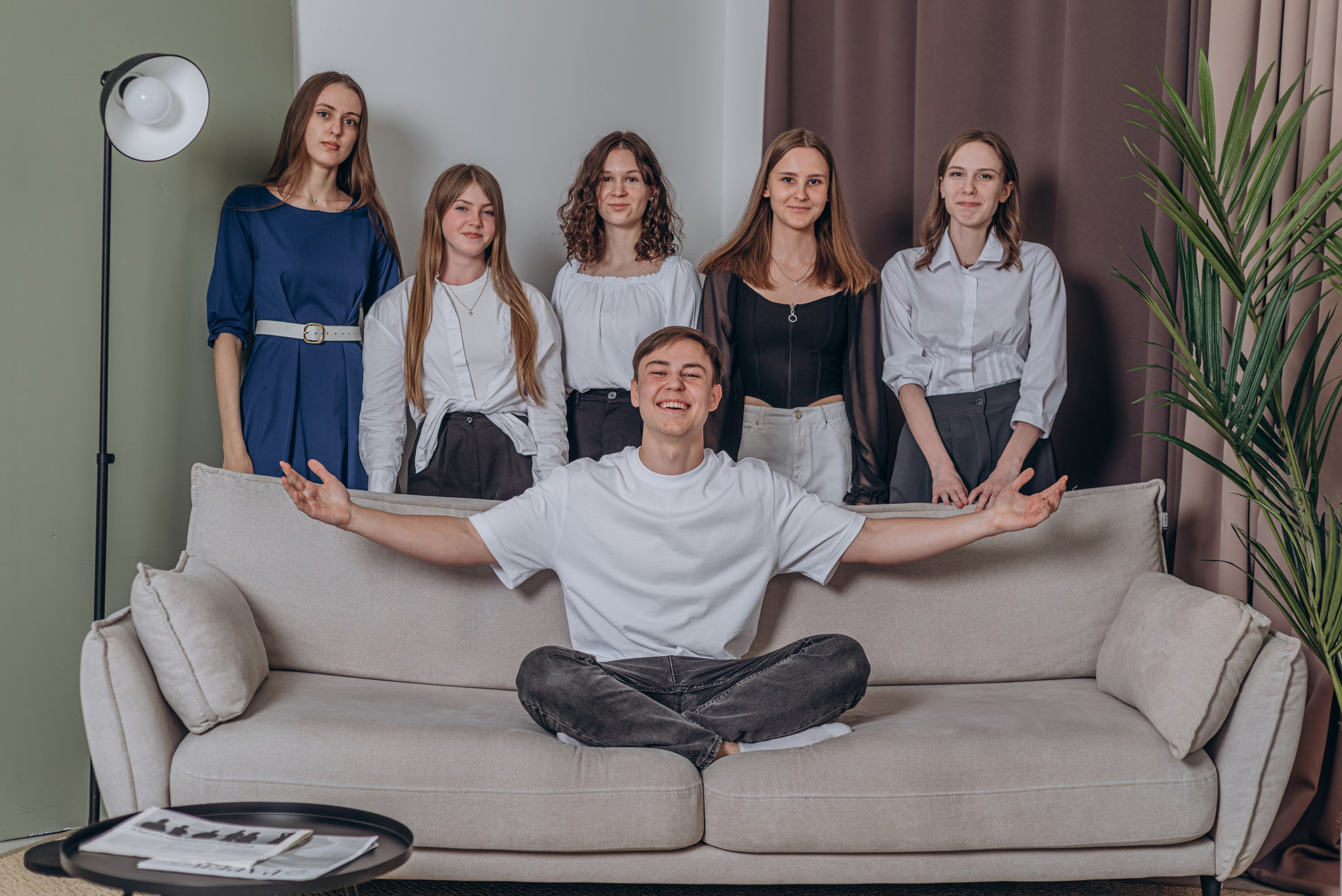 Выпускные альбомы без нервов в Москве — Идеальный альбом!. MILATE — выпускные альбомы, фотосессии и видео в Москве