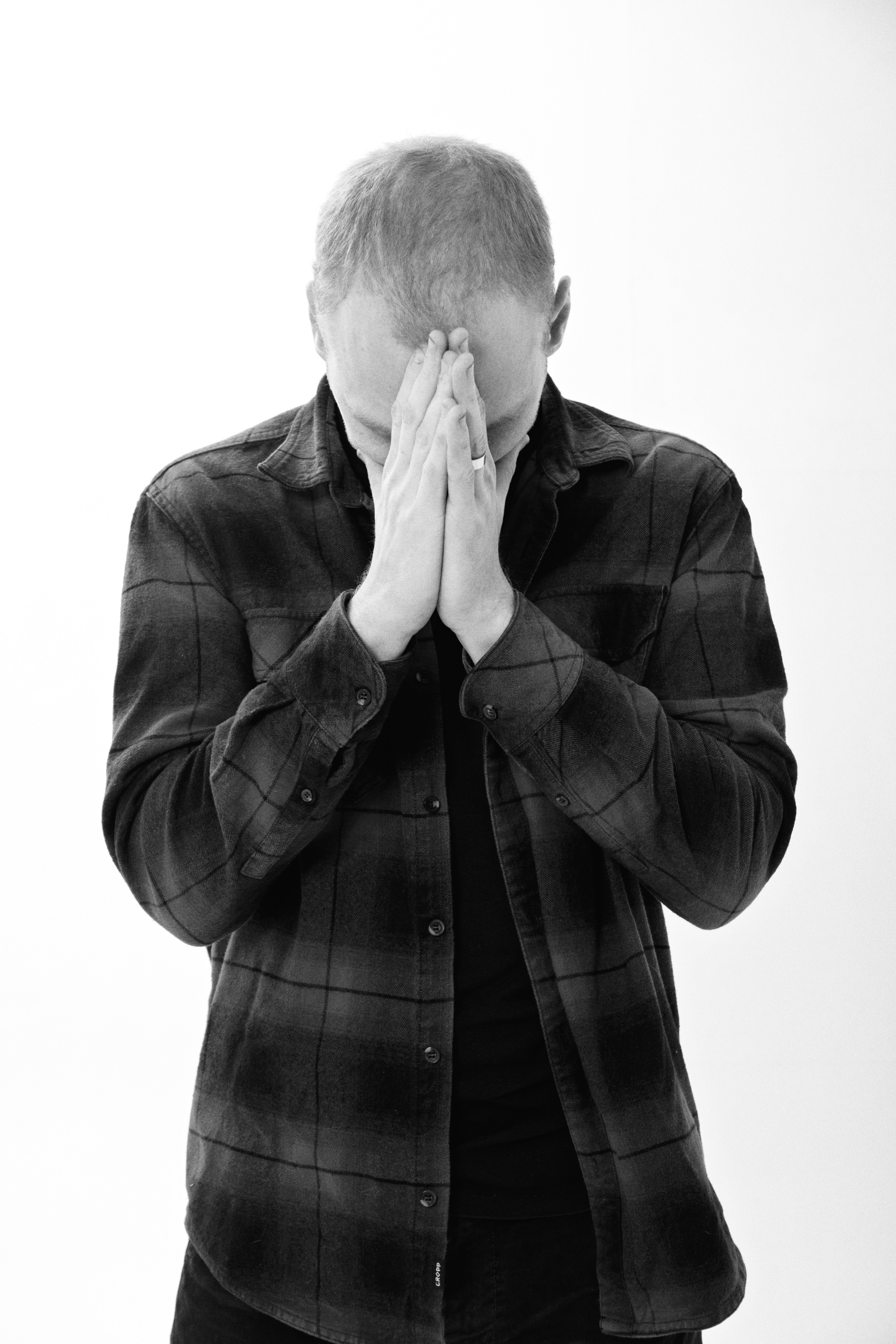 Леонид. Мужская студийная фотосессия. Фотографы в Кандалакше Олеся и Юрий. Мурманская область, Россия