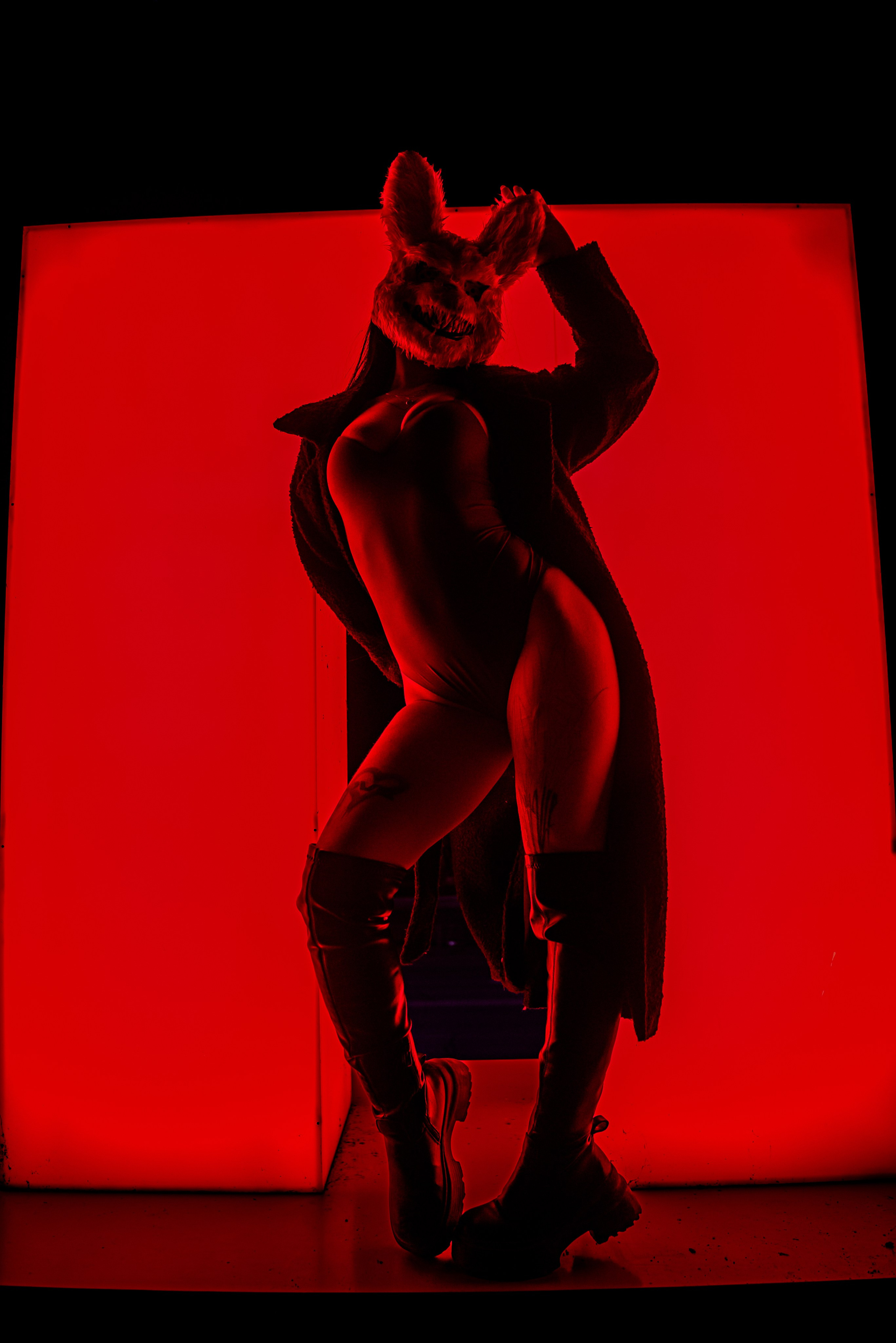 Индивидуальная эротическая фотосессия на улице в Волгограде. Фотограф в Волгограде и Волжском Александр Горбань